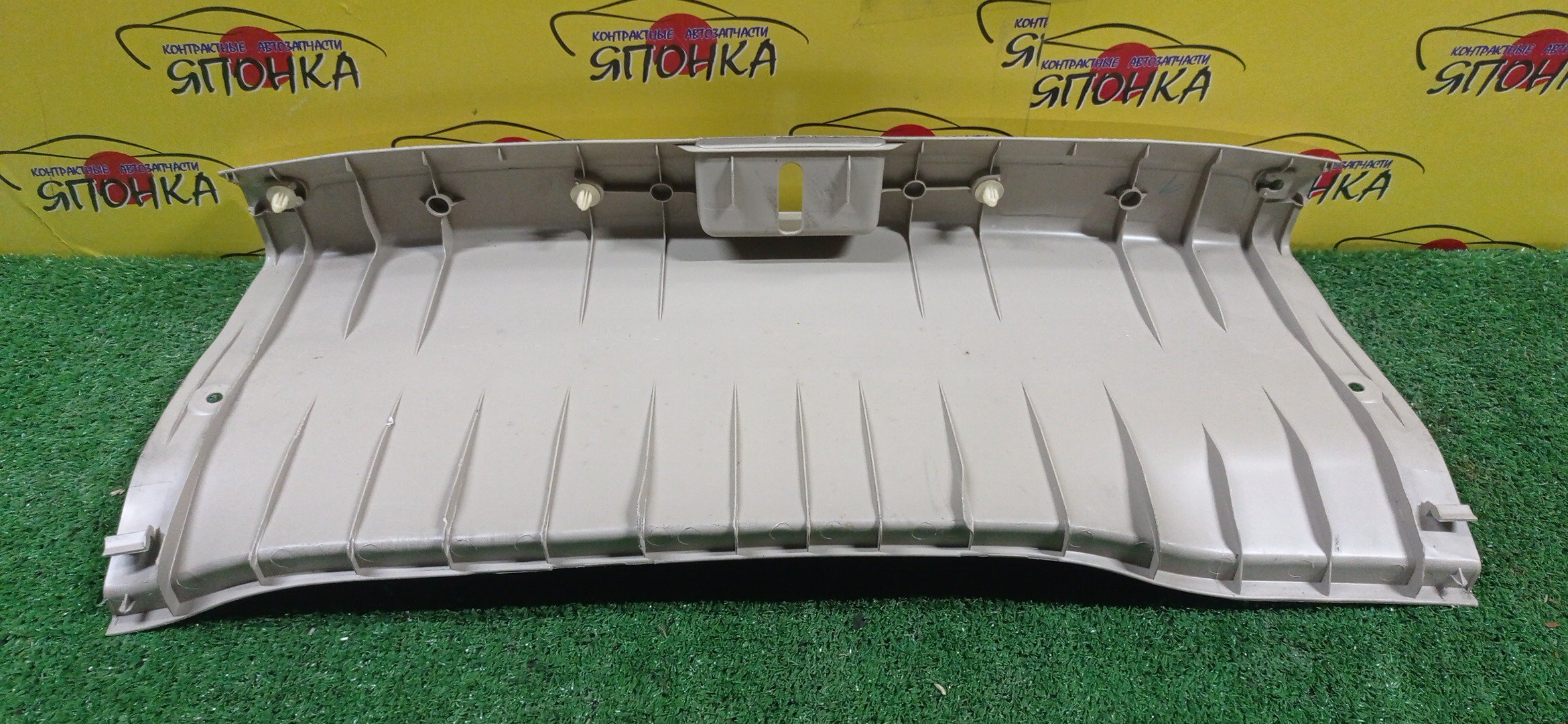 НАКЛАДКА ЗАМКА БАГАЖНИКА/TOY/PORTE/NNP11