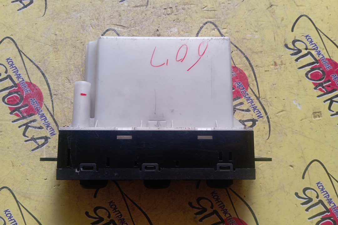 БЛОК КЛИМАТ-КОНТРОЛЯ/MMC/CHARIOT GRANDIS/RVR/N61W/N64W/N64WG/N71W/N73W/N73WG/N74W/N74WG/N84W/N86W/N94W/N96W