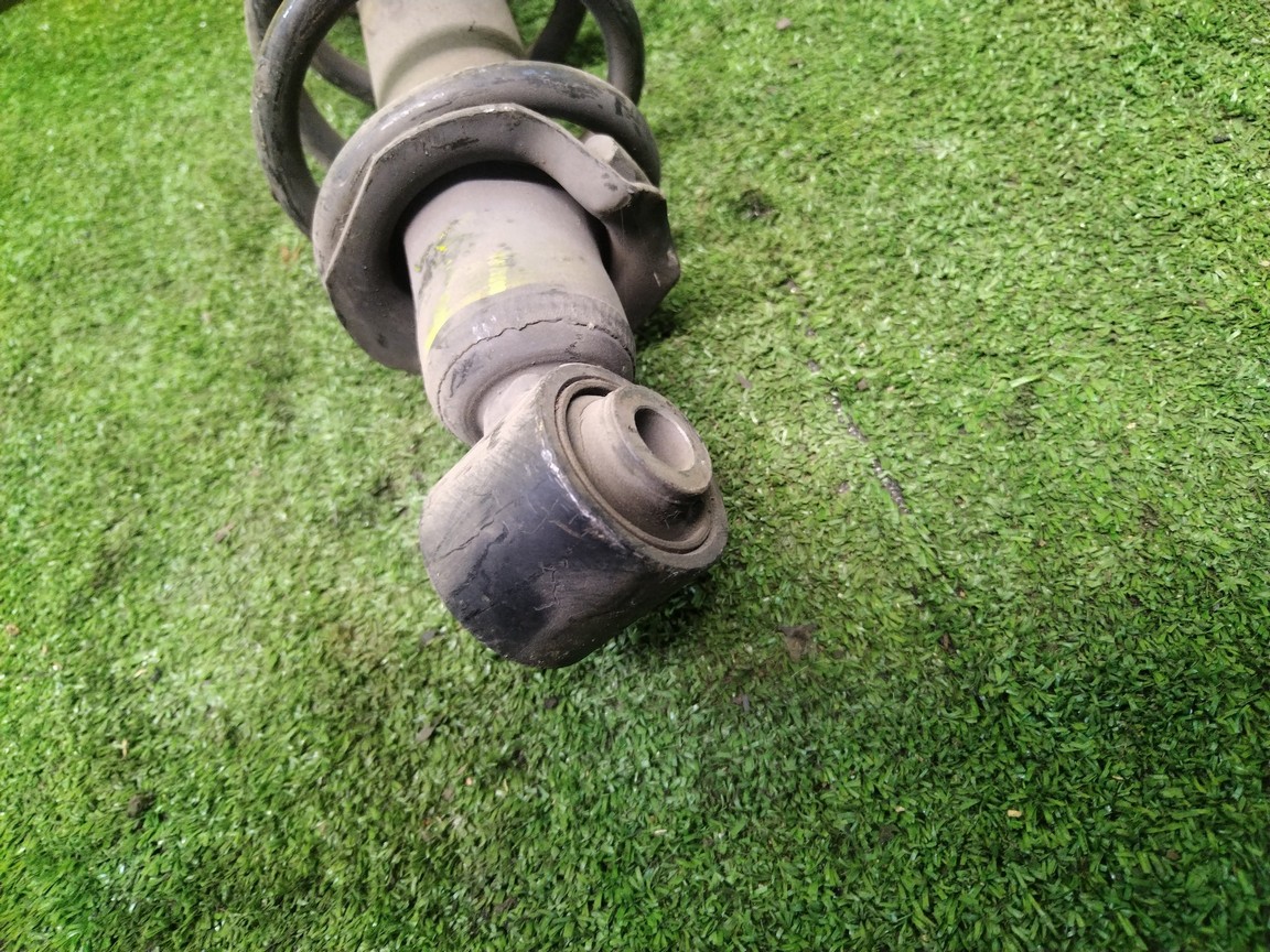 СТОЙКА/TOY/CELICA/ZZT230/ZZT231/B/R/SUPER STRUT