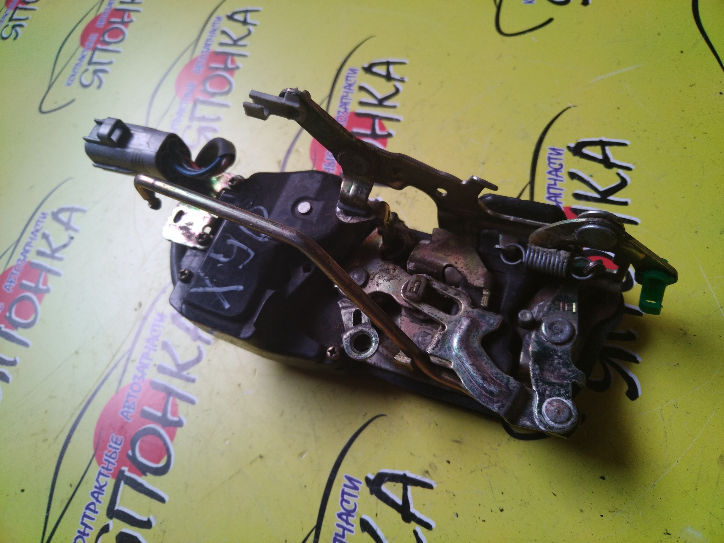 ЗАМОК ДВЕРИ/TOY/CRESTA/GX90/JZX90/JZX91/JZX93/LX90/SX90/F/L