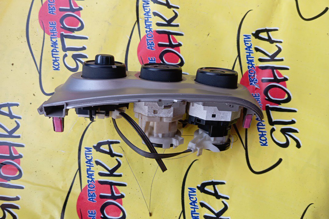 БЛОК КЛИМАТ-КОНТРОЛЯ/TOY/VITZ/SCP90/NCP95/NCP91/KSP90/МЕХАНИЧ.