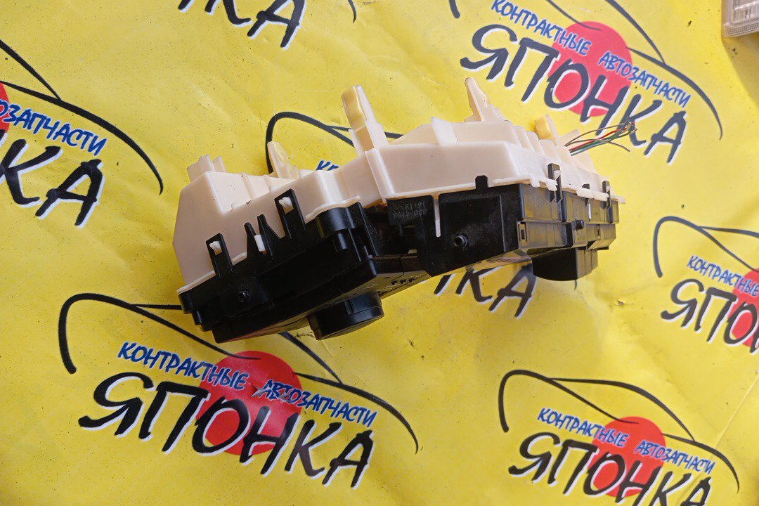 БЛОК КЛИМАТ-КОНТРОЛЯ/TOY/WISH/ZGE20/ZGE25/ZGE21/ЭЛЕКТРО