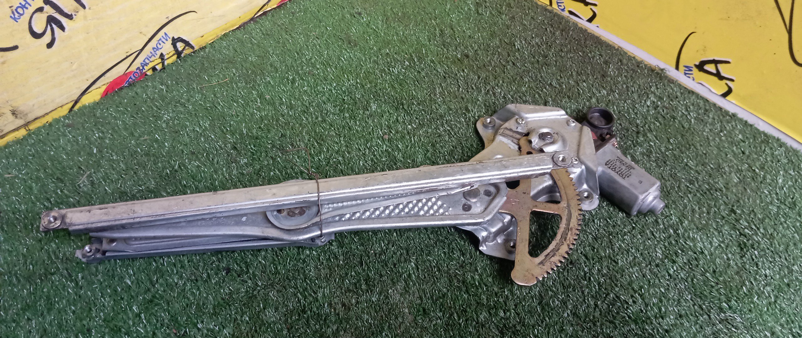 СТЕКЛОПОДЪЕМНИК/TOY/ECHO/PLATZ/VITZ/YARIS/NCP10/NCP12/NCP13/NCP15/NCP16/SCP10/SCP11/SCP13/F/L