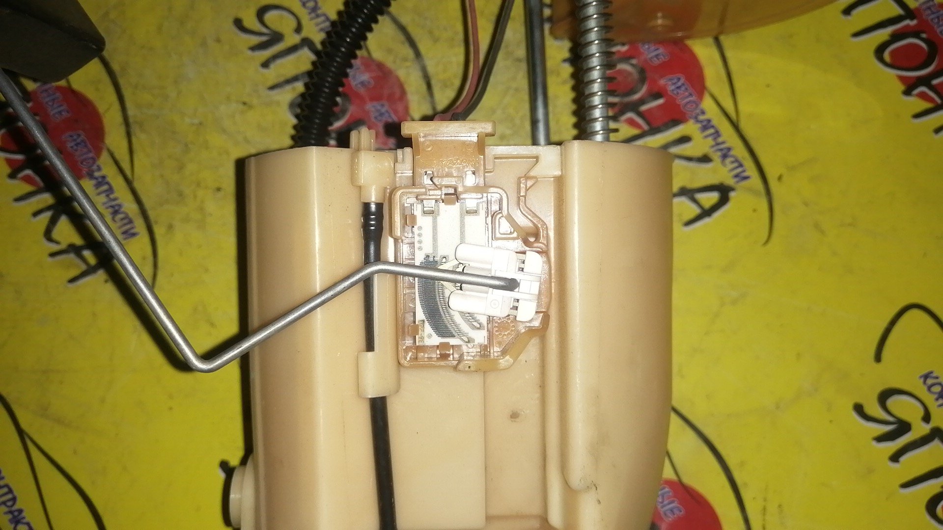 КОРПУС БЕНЗОНАСОСА/TOY/VITZ/YARIS/SCP90/NCP95/NCP91/KSP90/3 ШТУЦЕРА