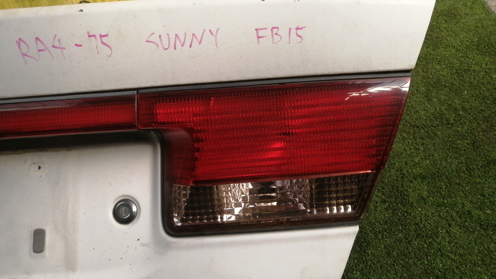 КРЫШКА БАГАЖНИКА/TOY/ALLION/AZT240/NZT240/ZZT240/ZZT245