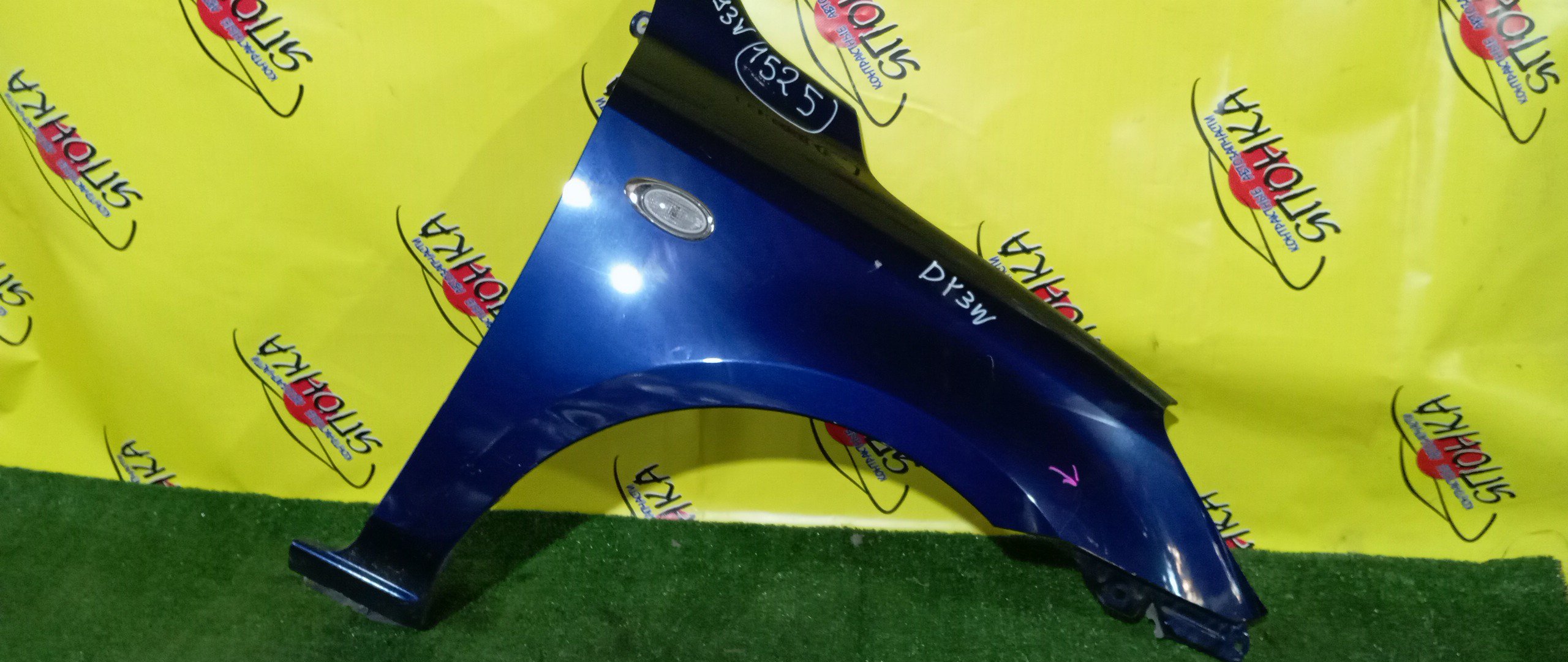 КРЫЛО/MAZ/DEMIO/DY3R/DY3W/DY5R/DY5W/F/R/2 МОДЕЛЬ/D52152111B/D53052111B