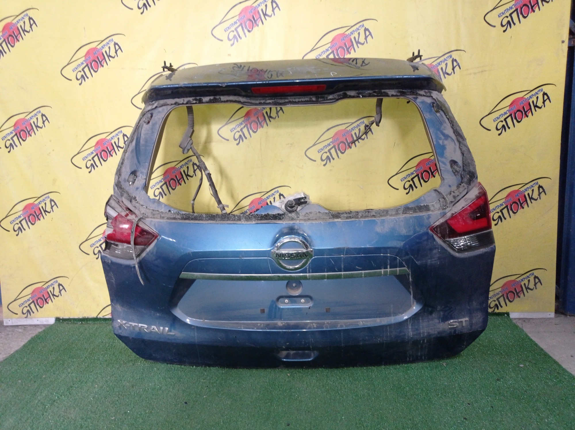 ДВЕРЬ ЗАДНЯЯ/NIS/X-TRAIL/T32/9001A4CE3A/БЕЗ СТЕКЛА/УЦЕНКА