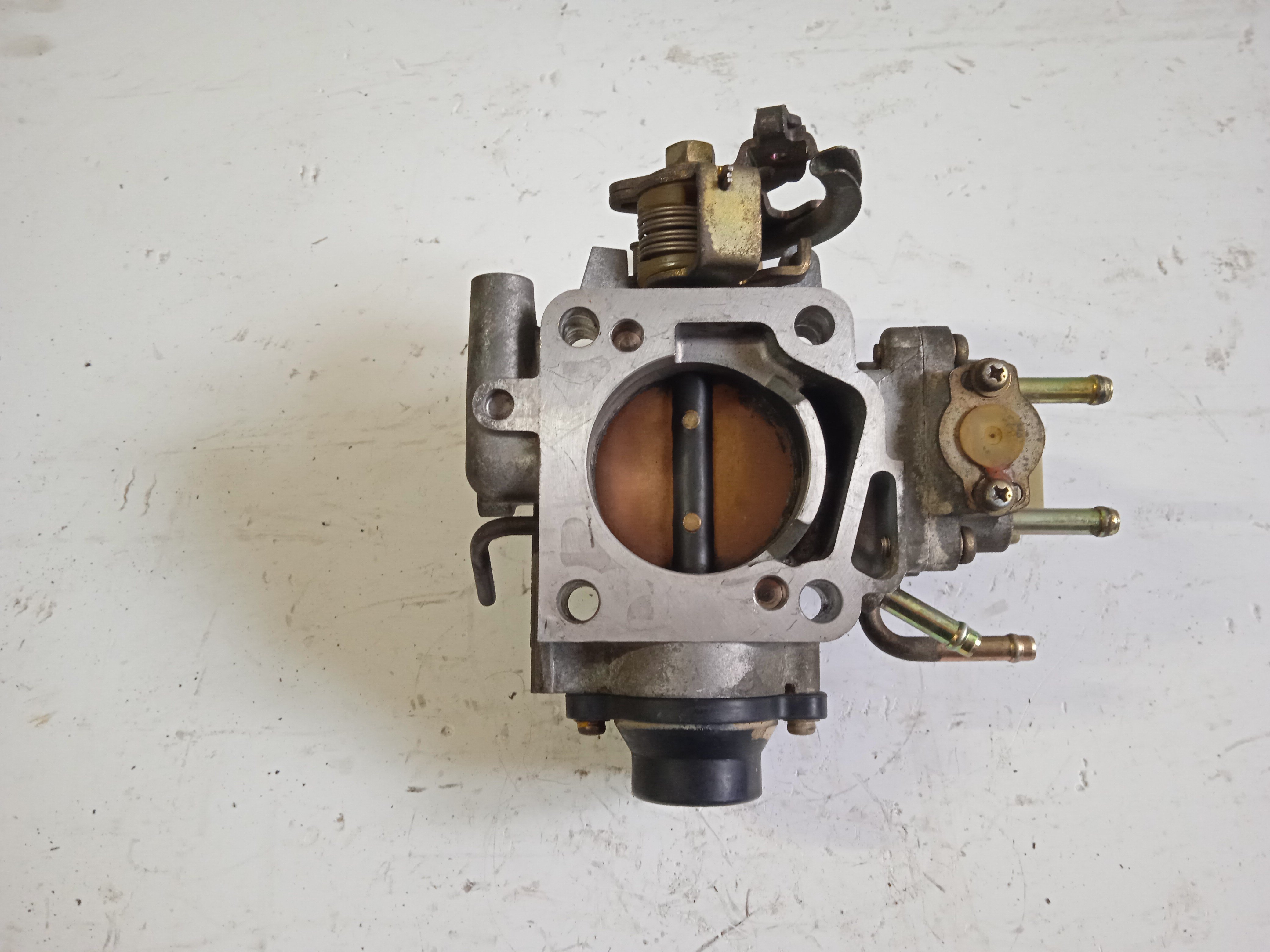 ЗАСЛОНКА ДРОССЕЛЬНАЯ/TOY/4E-FE/5E-FE/COROLLA II/CORSA/CYNOS/STARLET/TERCEL/CALDINA/COROLLA/RAUM/SPRINTER/EL51/EL52/EL52C/EP91/EP95/ET196/EE101/EE102V/EE103V/EE104G/EE111/EL53/EL55/ET196V/EXZ10/EXZ15/КЛАПАН ХХ СЕРЫЙ/4 БОЛЬШ И 1 МАЛ ТРУБКА