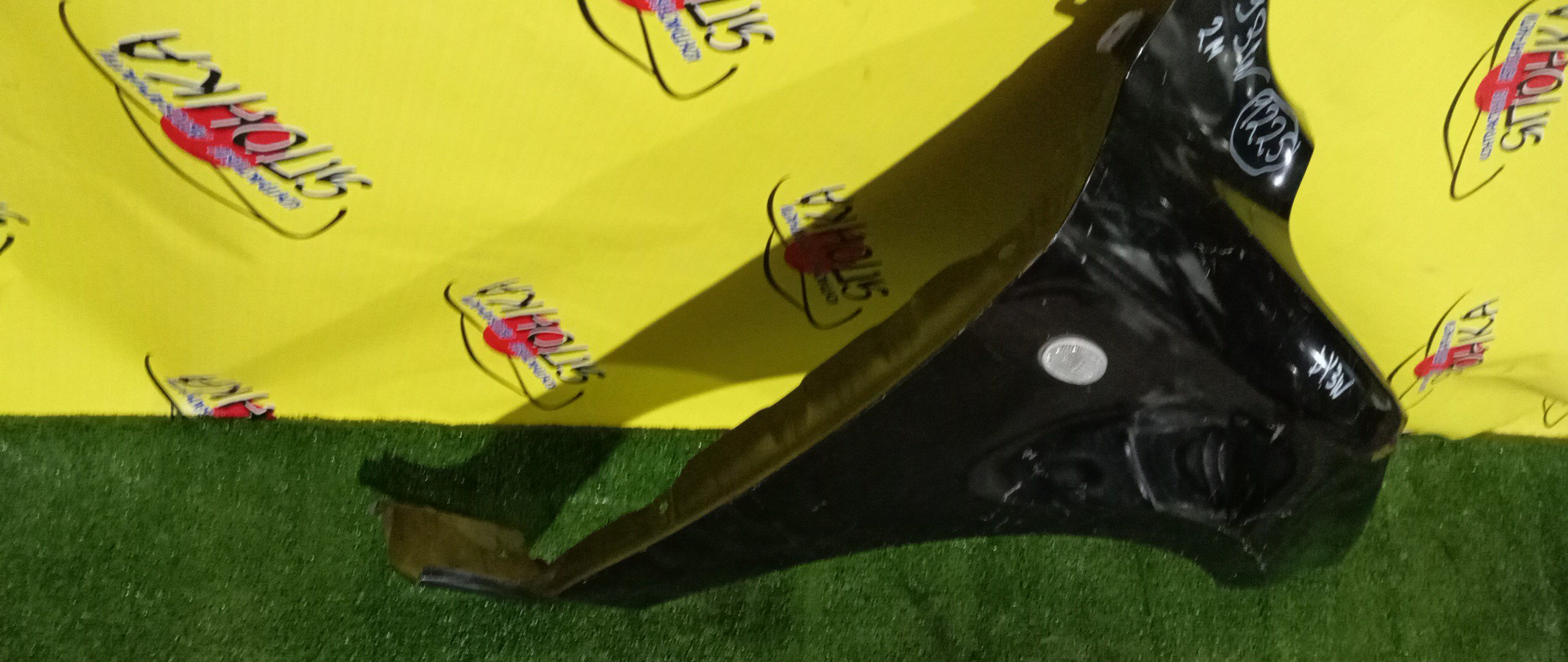 КРЫЛО/MAZ/DEMIO/DY3R/DY3W/DY5R/DY5W/F/R/2 МОДЕЛЬ/D52152111B/D53052111B