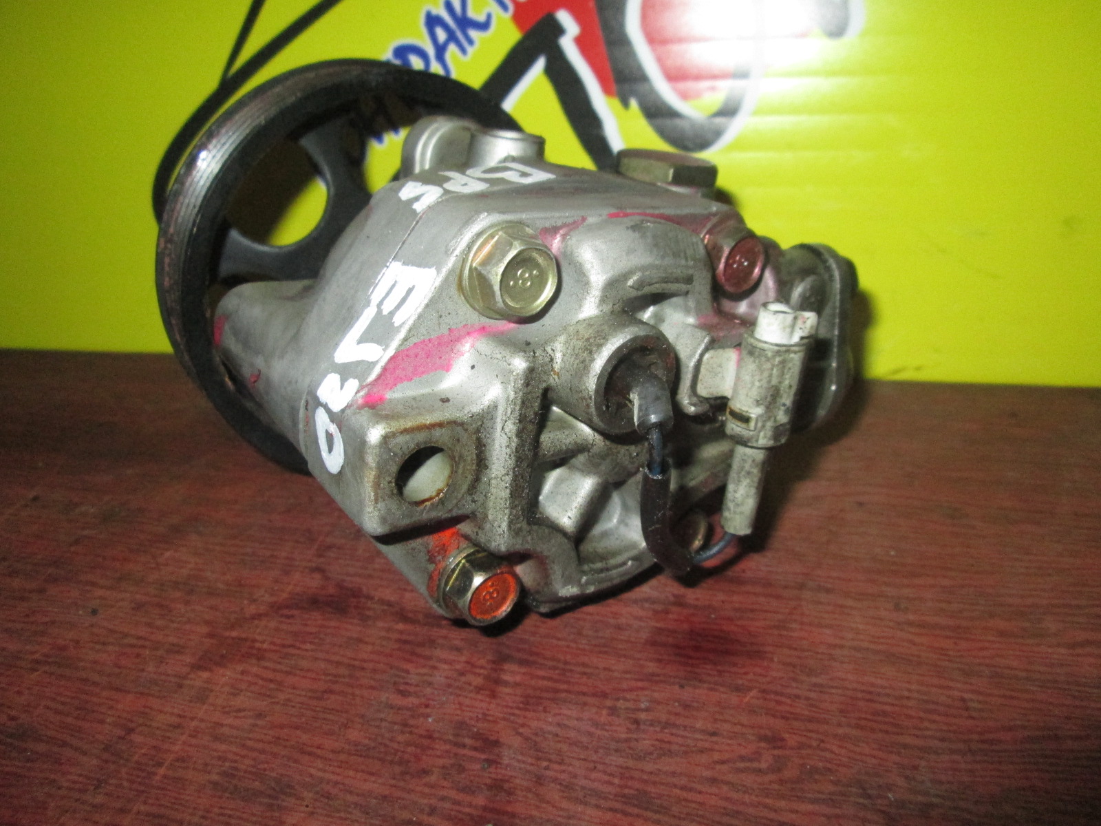 ГУР/SUB/EJ18/EJ20/EJ25/ШКИВ ЗАПРЕСОВАН/ДАТЧИК СЗАДИ НА КРЫШКЕ