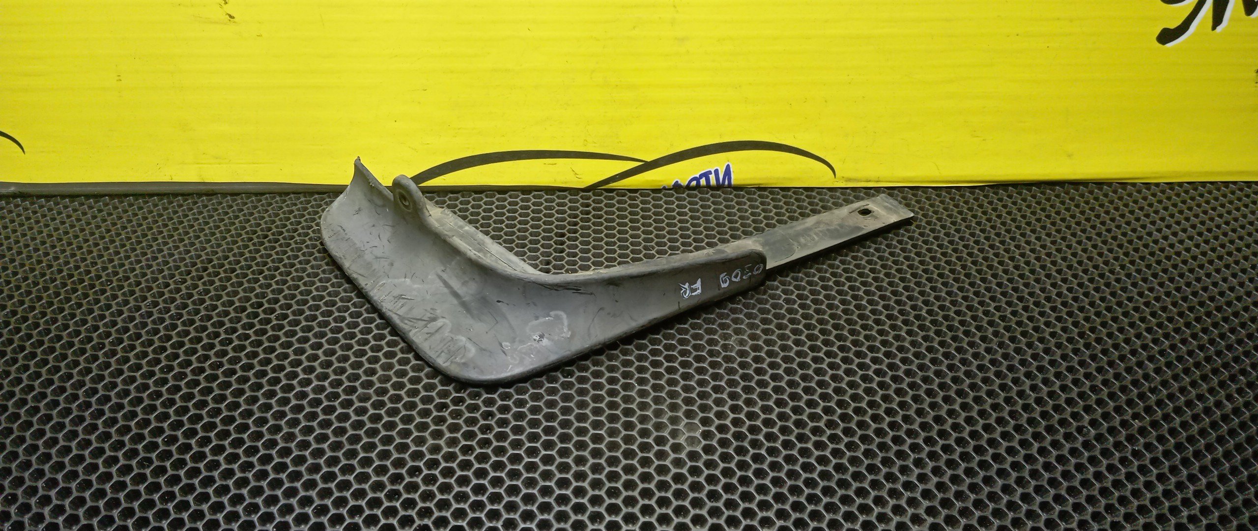 БРЫЗГОВИК/TOY/CURREN/ST207/ST208/ST206/F/R