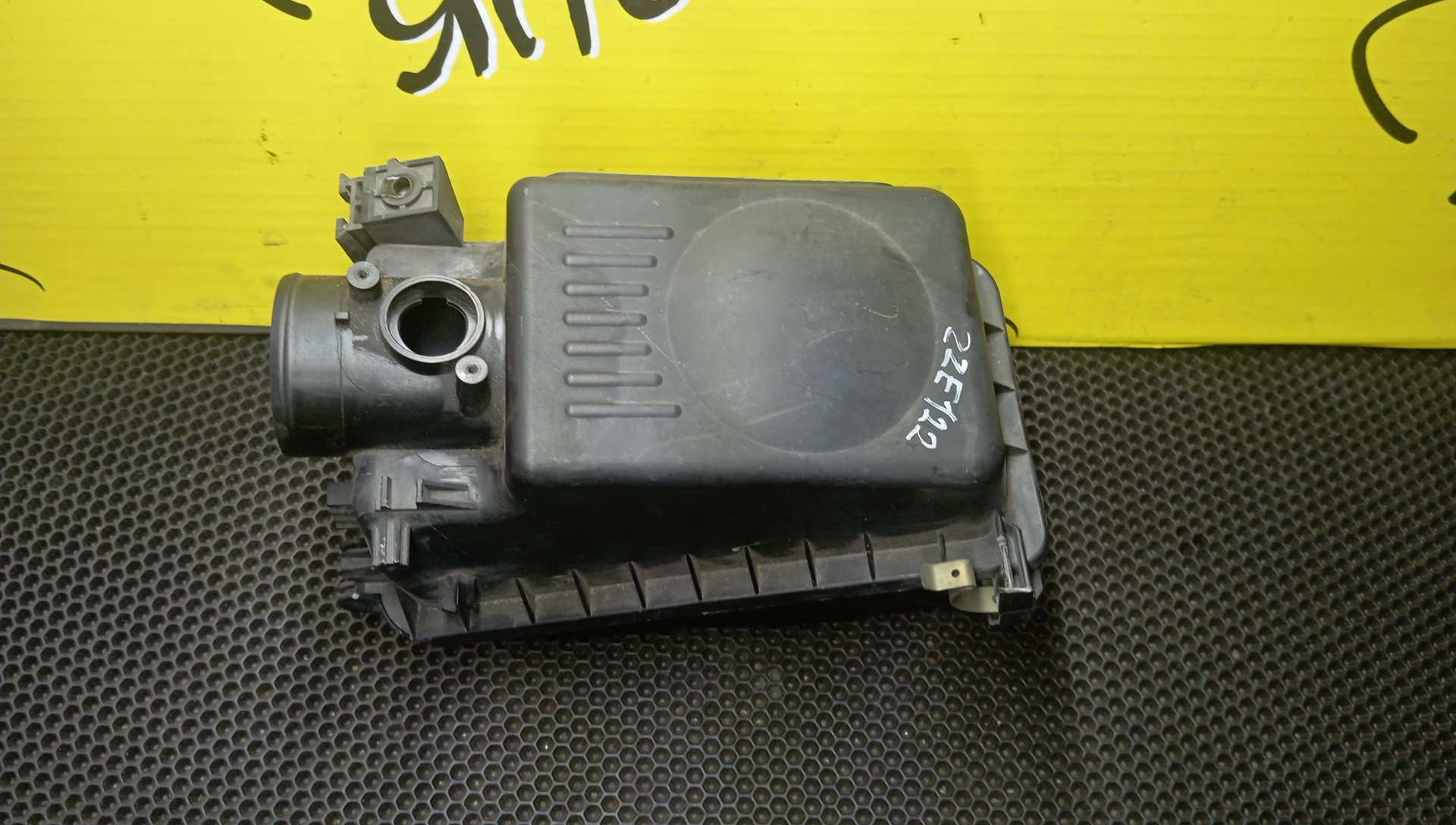 КОРПУС ВОЗДУШНОГО ФИЛЬТРА/TOY/ALLEX/ALLION/CALDINA/COROLLA/FIELDER/RUNX/SPACIO/ISIS/OPA/PREMIO/WILL VS/WISH/ACT10/ANE10G/ANE11/ANM10G/ANM10W/ANM15G/ANM15W/AZT240/AZT241W/AZT246W/ZCT10/ZCT15/ZNE10G/ZNE14G/ZNM10G/ZZE122/ZZE122G/ZZE122N/ZZE124/ZZE124G/ZZE124N/ZZE127/ZZE129/ZZT240/ZZT241W/ZZT245/NZE121/ZNM10/NZT240/1ZZ-FE/1AZ-FSE(D4)/1NZ