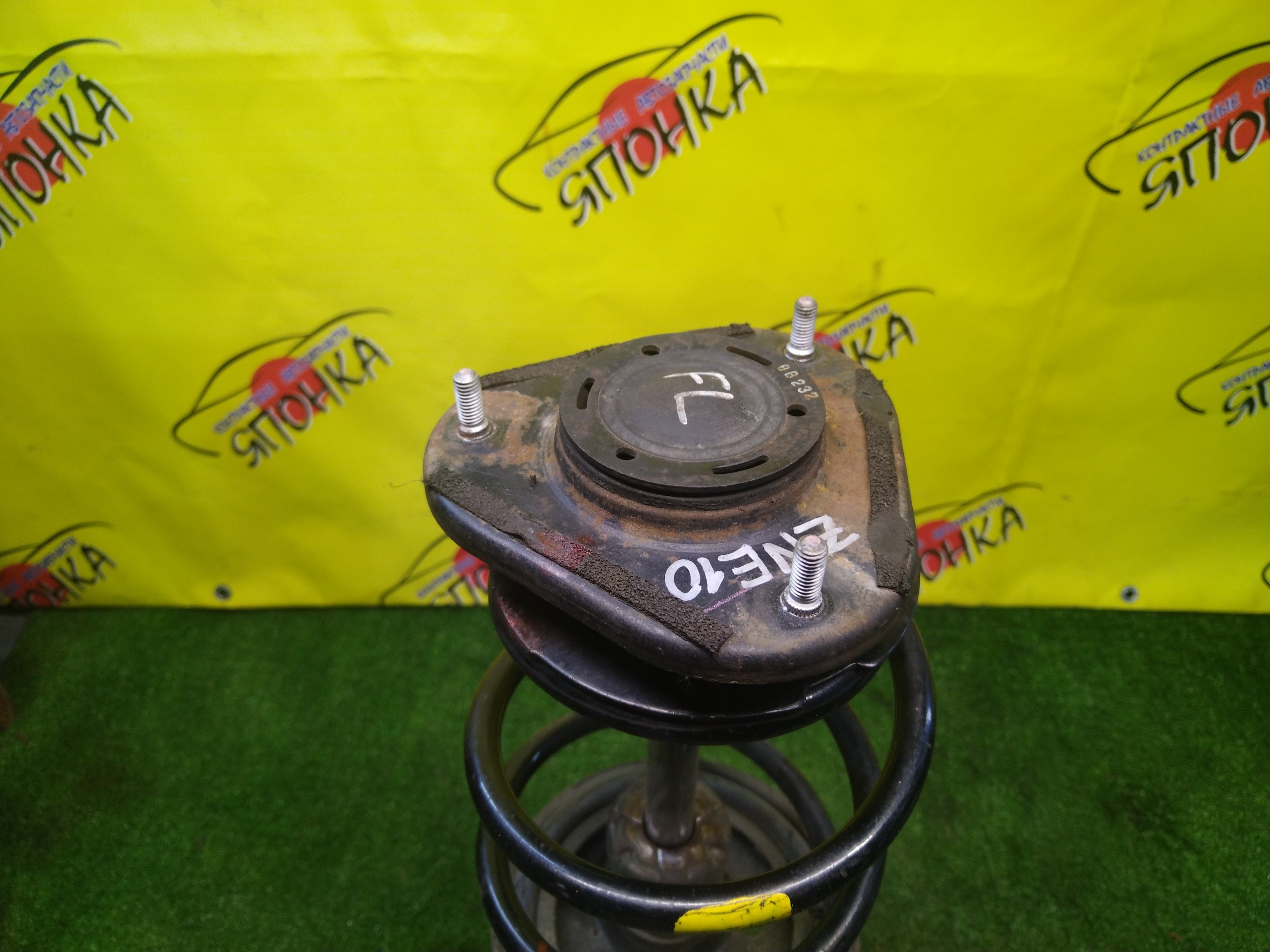 СТОЙКА/TOY/WISH/ANE10G/ANE11W/ZNE10G/F/L