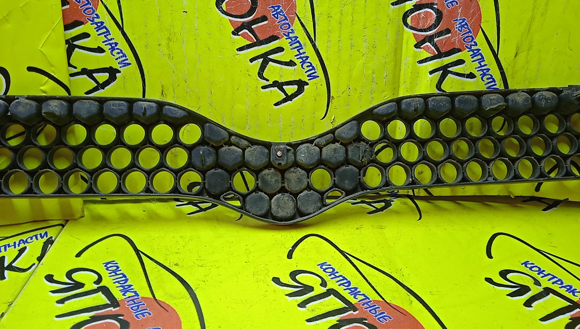 РЕШЕТКА РАДИАТОРА/TOY/VITZ/NCP10/NCP13/NCP15/SCP10/SCP13/1 МОДЕЛЬ/5310152010/5310152020