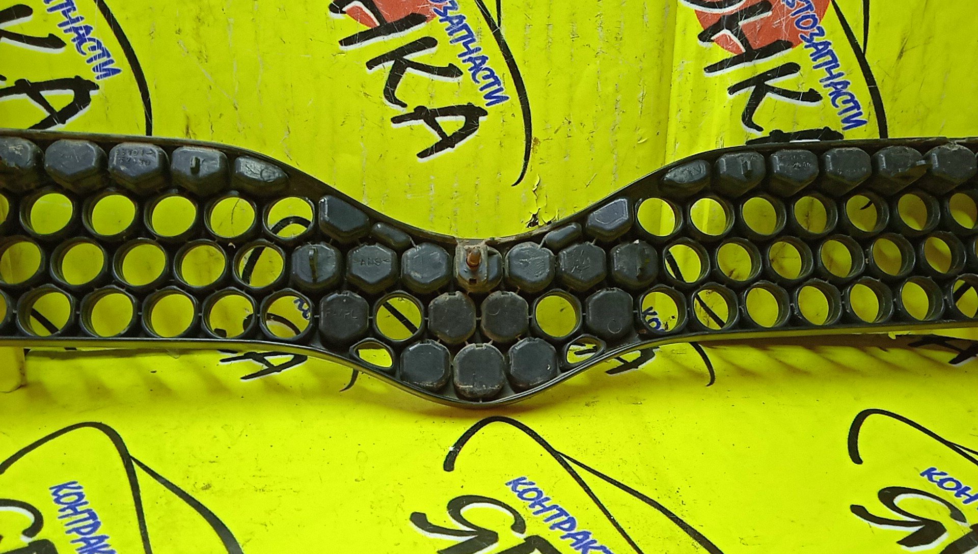 РЕШЕТКА РАДИАТОРА/TOY/VITZ/NCP10/NCP13/NCP15/SCP10/SCP13/1 МОДЕЛЬ/УЦЕНКА/5310152010/5310152020