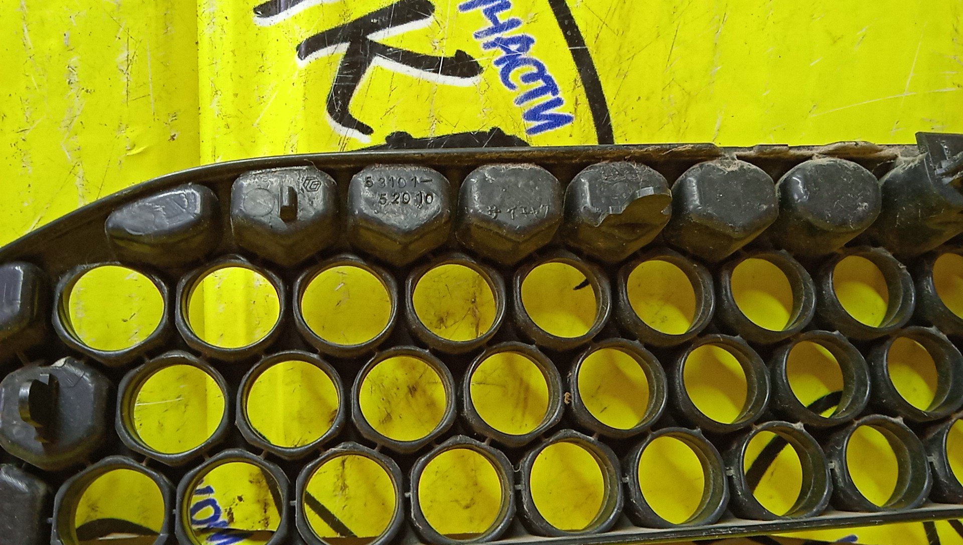 РЕШЕТКА РАДИАТОРА/TOY/VITZ/NCP10/NCP13/NCP15/SCP10/SCP13/1 МОДЕЛЬ/УЦЕНКА/5310152010/5310152020