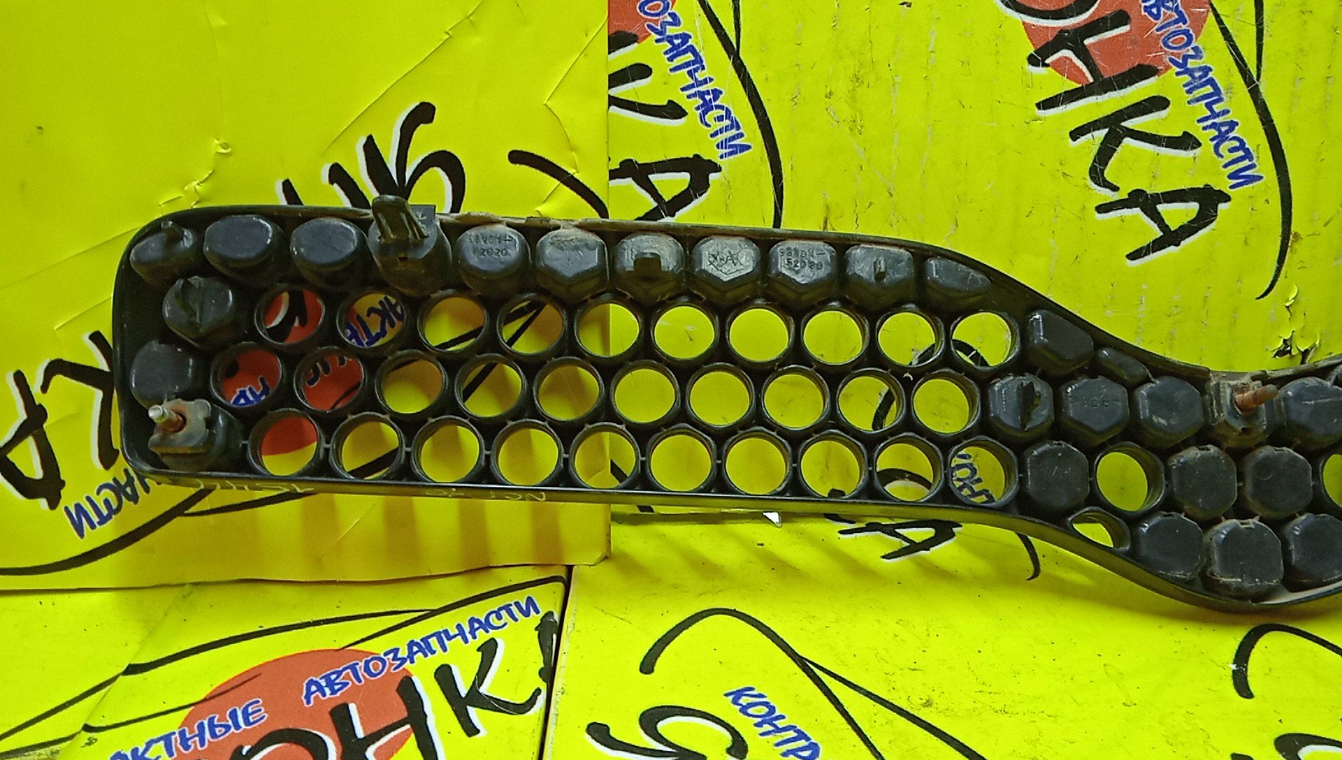 РЕШЕТКА РАДИАТОРА/TOY/VITZ/NCP10/NCP13/NCP15/SCP10/SCP13/1 МОДЕЛЬ/УЦЕНКА/5310152010/5310152020