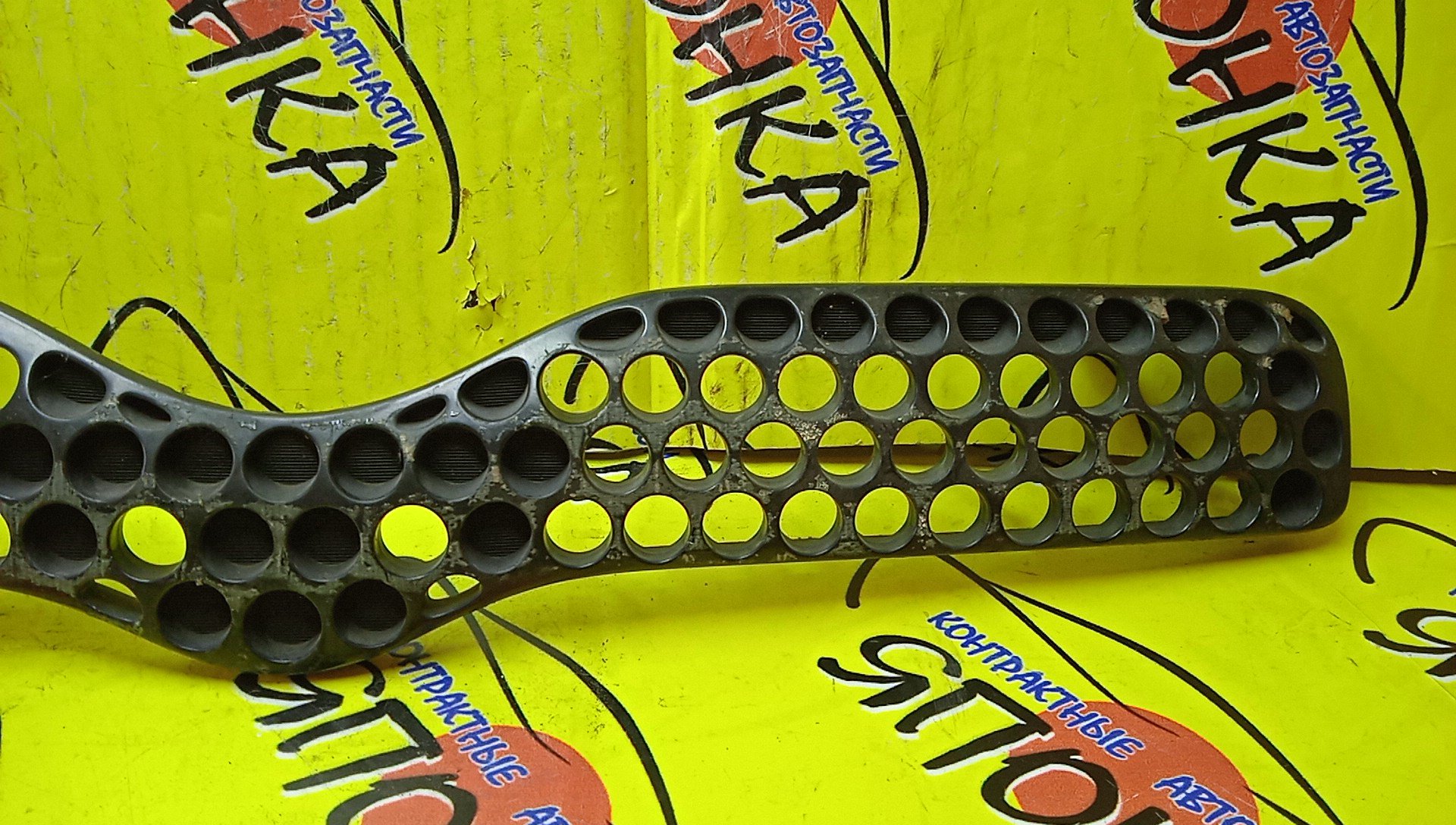 РЕШЕТКА РАДИАТОРА/TOY/VITZ/NCP10/NCP13/NCP15/SCP10/SCP13/1 МОДЕЛЬ/5310152010/5310152020