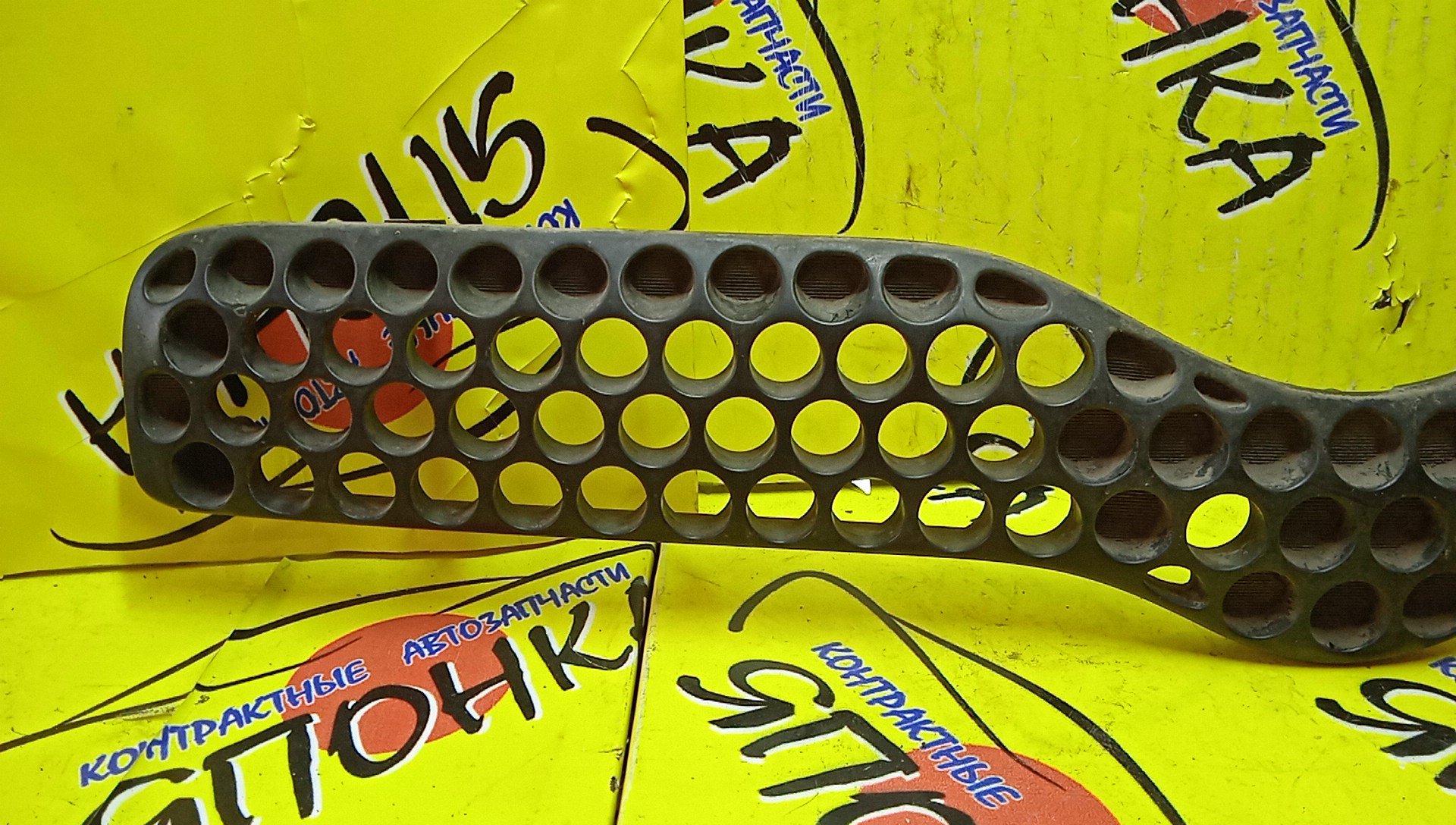 РЕШЕТКА РАДИАТОРА/TOY/VITZ/NCP10/NCP13/NCP15/SCP10/SCP13/1 МОДЕЛЬ/5310152010/5310152020