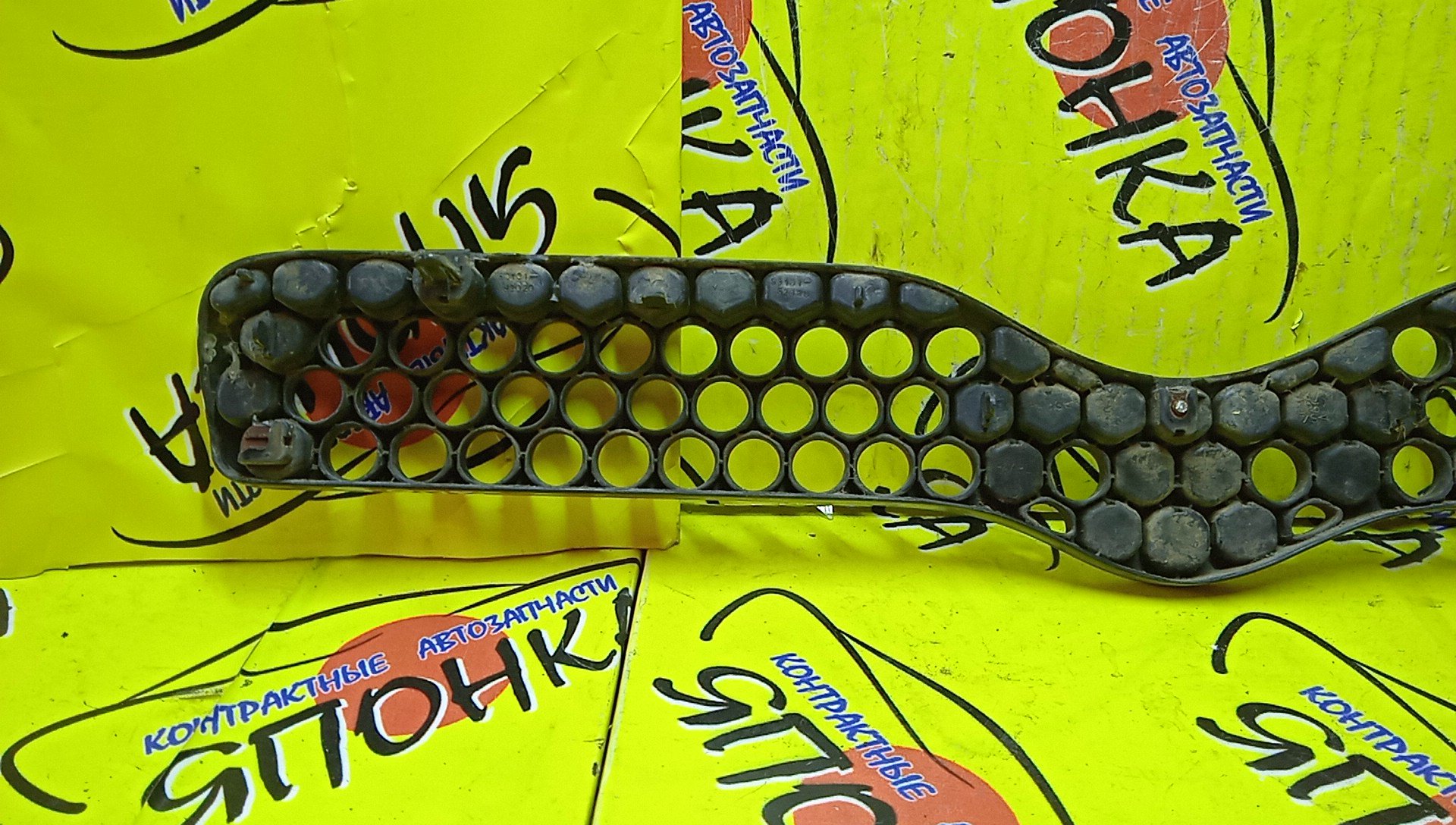 РЕШЕТКА РАДИАТОРА/TOY/VITZ/NCP10/NCP13/NCP15/SCP10/SCP13/1 МОДЕЛЬ/5310152010/5310152020