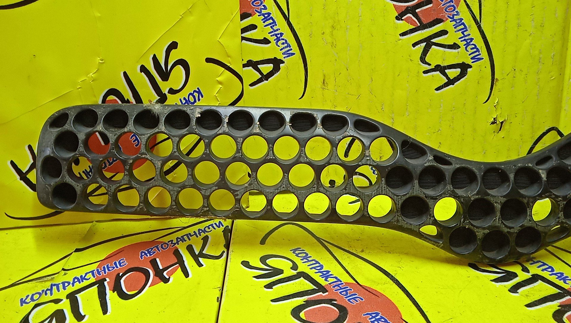 РЕШЕТКА РАДИАТОРА/TOY/VITZ/NCP10/NCP13/NCP15/SCP10/SCP13/1 МОДЕЛЬ/5310152010/5310152020