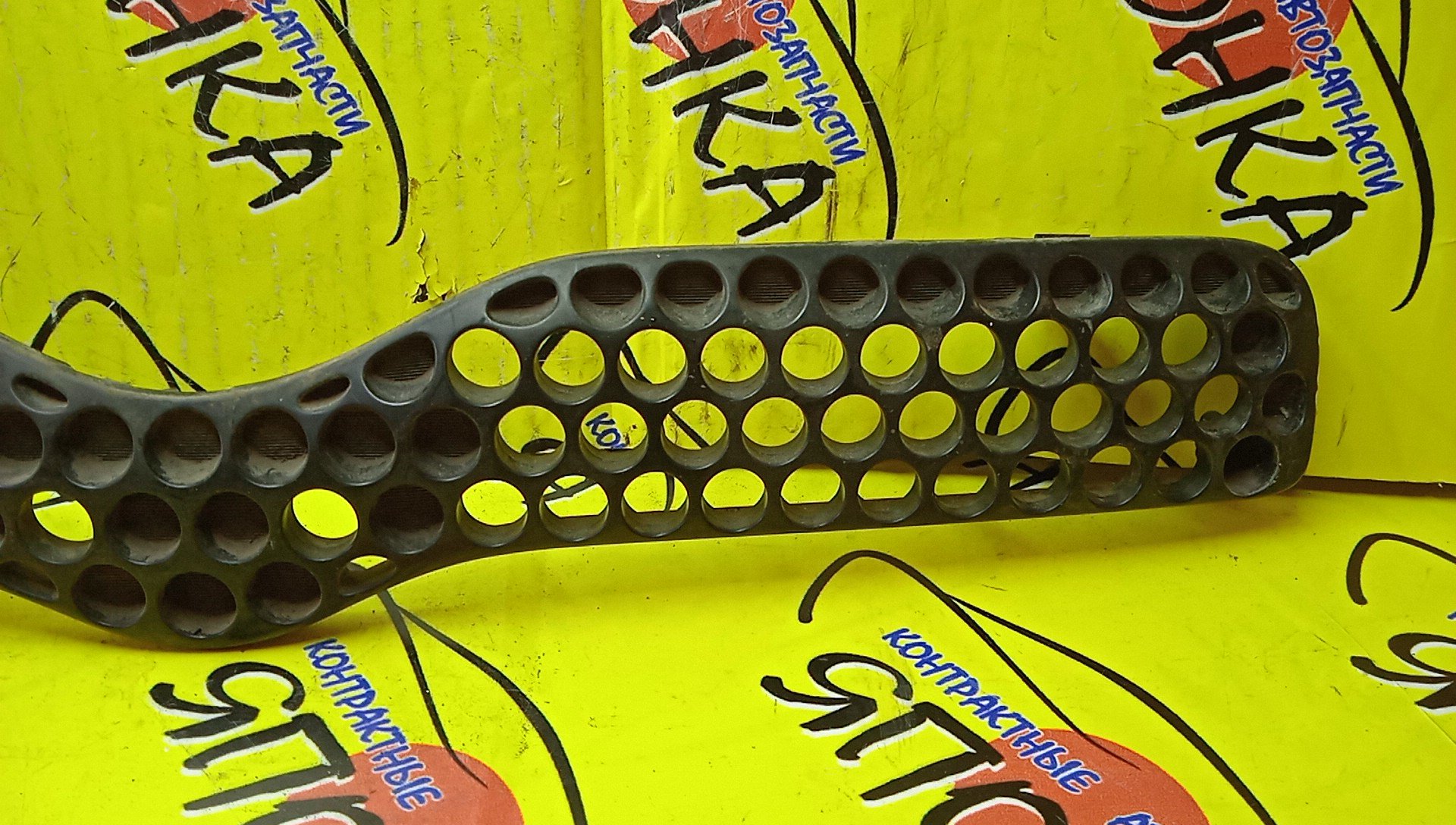 РЕШЕТКА РАДИАТОРА/TOY/VITZ/NCP10/NCP13/NCP15/SCP10/SCP13/1 МОДЕЛЬ/5310152010/5310152020