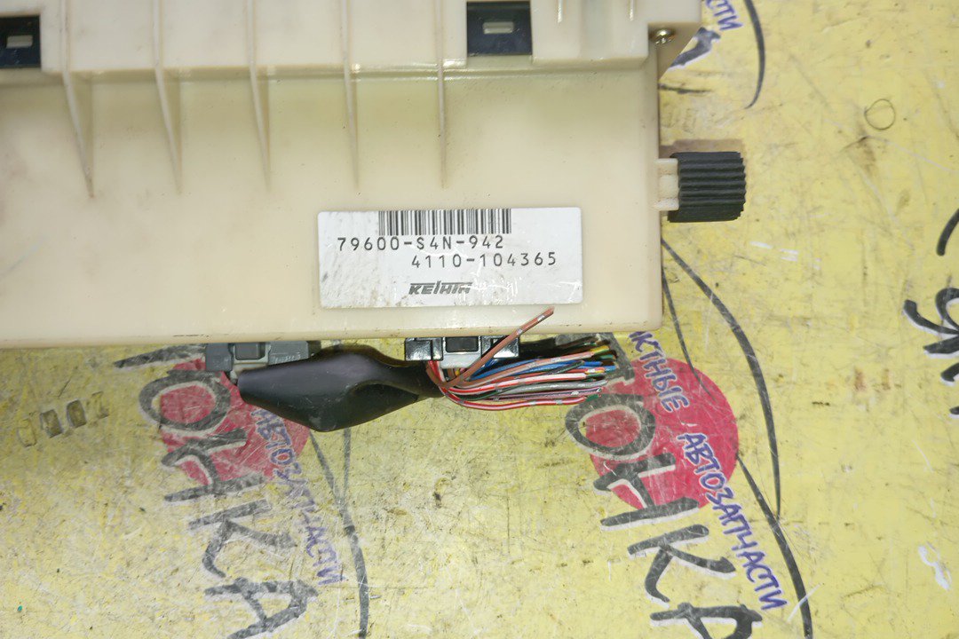 БЛОК КЛИМАТ-КОНТРОЛЯ/HON/HR-V/GH1/GH2/GH3/GH4/ЭЛЕКТРО/С ДИСПЛЕЕМ