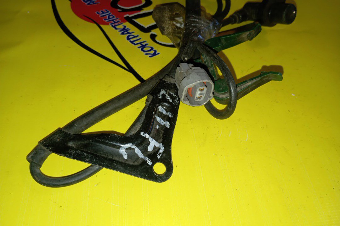 ДАТЧИК ABS/TOY/CALDINA/CARINA/CORONA/CORONA PREMIO/GAIA/IPSUM/NADIA/PICNIC/ACM10G/ACM15G/ACN10/ACN10H/ACN15/ACN15H/AT190/AT191/AT191G/AT192/AT210/AT211/AT211G/AT212/CT190/CT190G/CT195/CT197V/CT198V/CT199V/CT210/CT211/CT215/CT216/CT216G/CXM10G/ET196V/ST190/ST190G/ST191/ST191G/ST195/ST195G/ST198V/ST210/ST210G/ST215/ST215G/ST215W/SXM10G/SXM15G/SXN10/SXN10H/SXN15/SXN15H/F/L