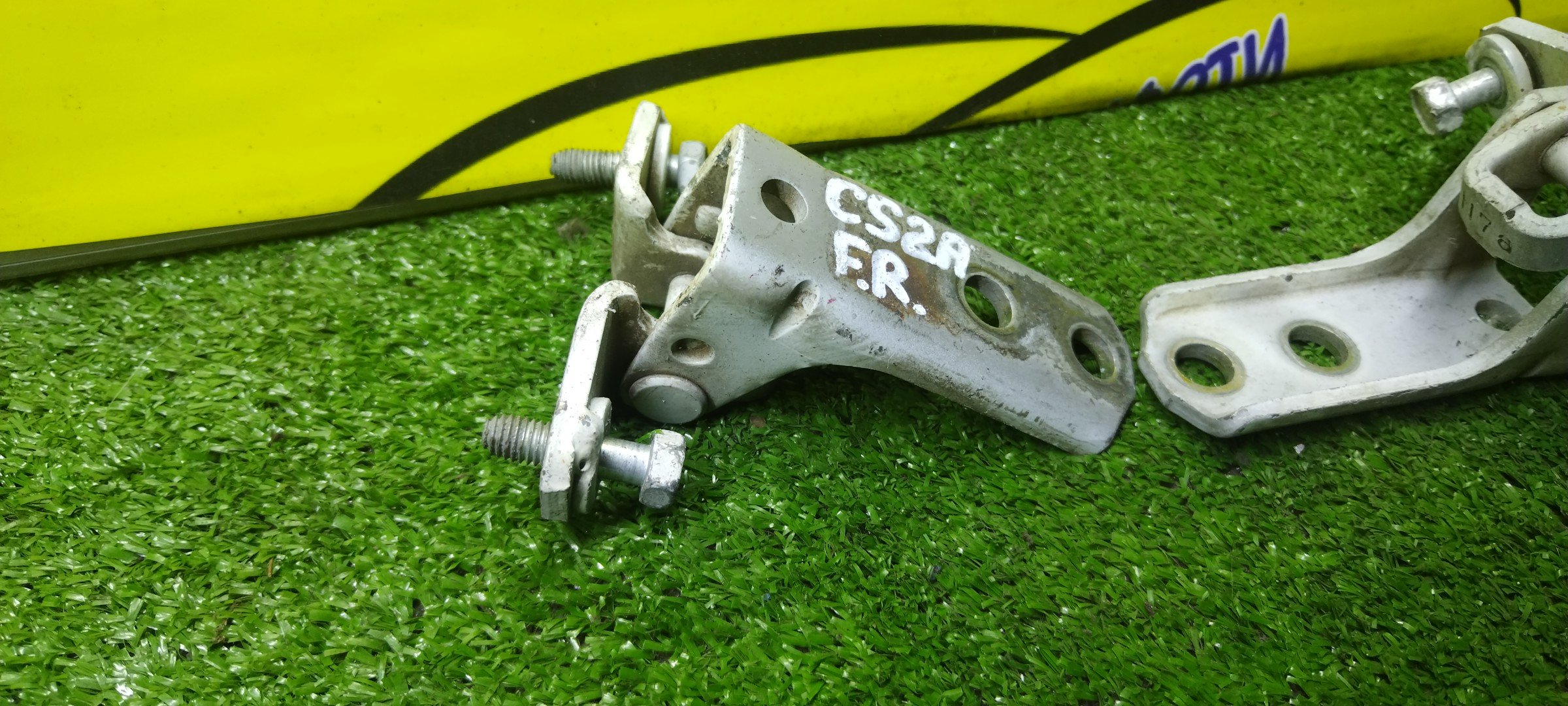 ПЕТЛИ ДВЕРИ/MMC/LANCER/CS/F/R/ПАРА(ВЕРХ+НИЗ)