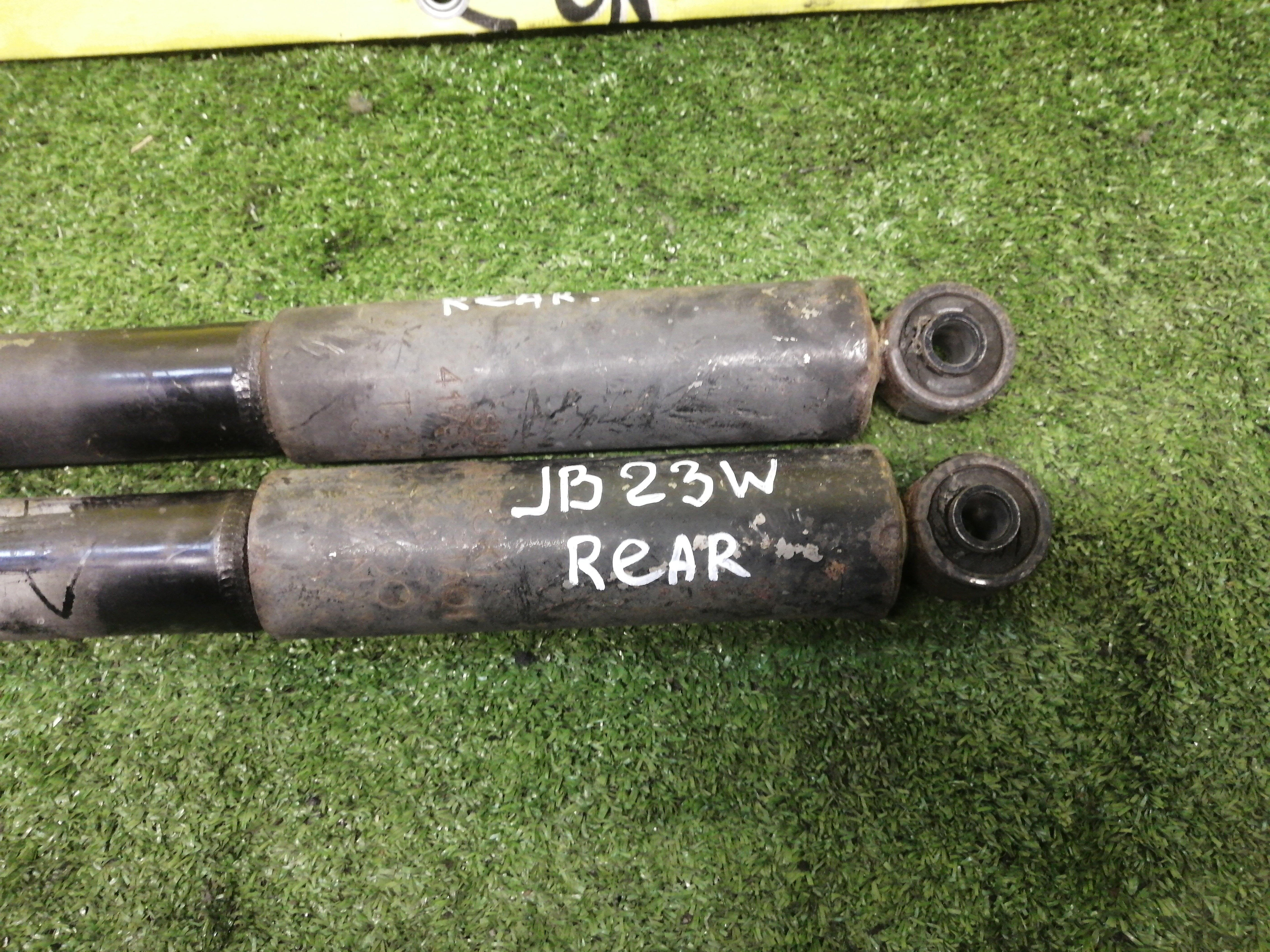 АМОРТИЗАТОР/SUZ/JIMNY/JB23W/B