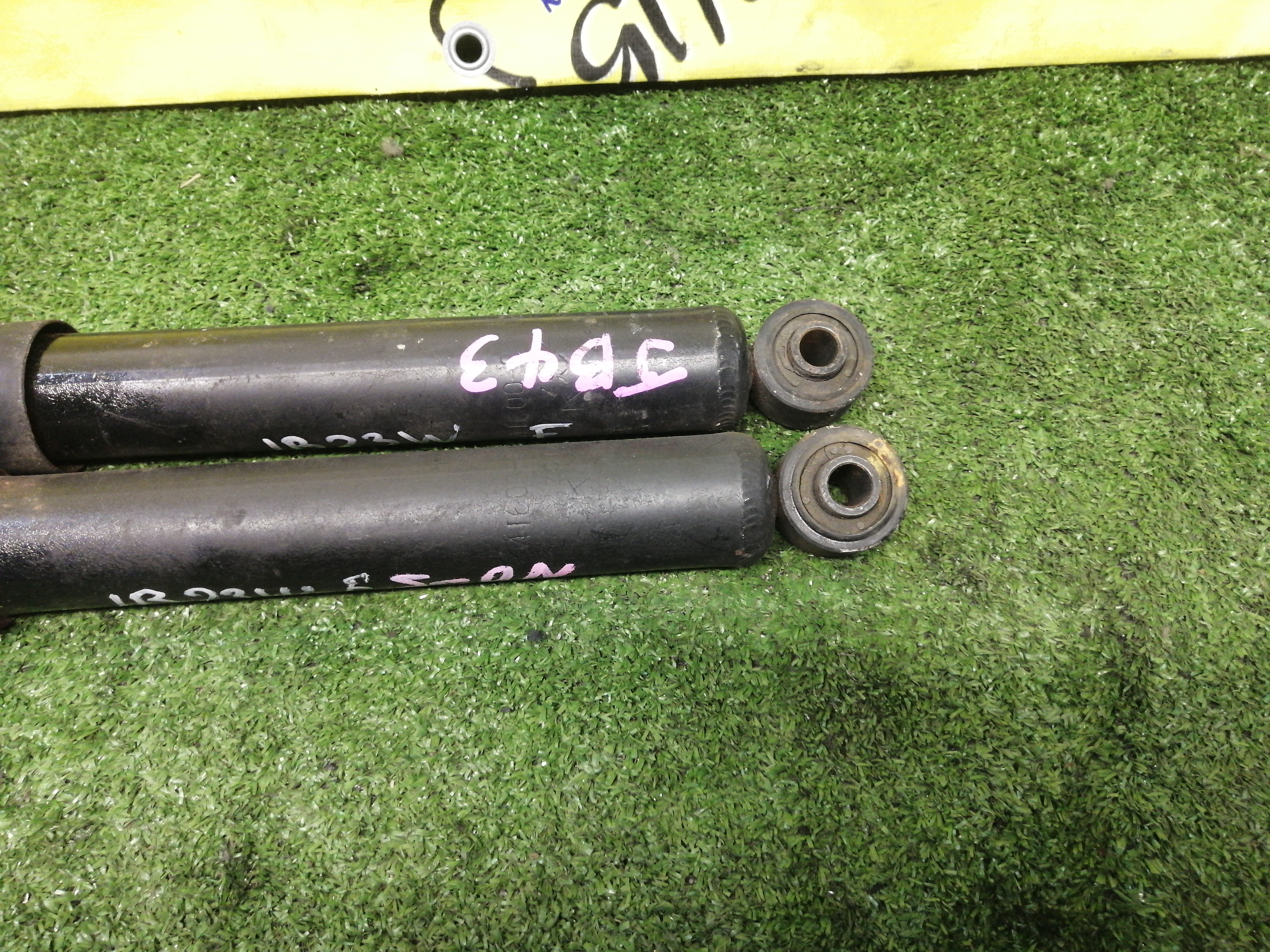 АМОРТИЗАТОР/SUZ/JIMNY/JB23W/JB43W/F