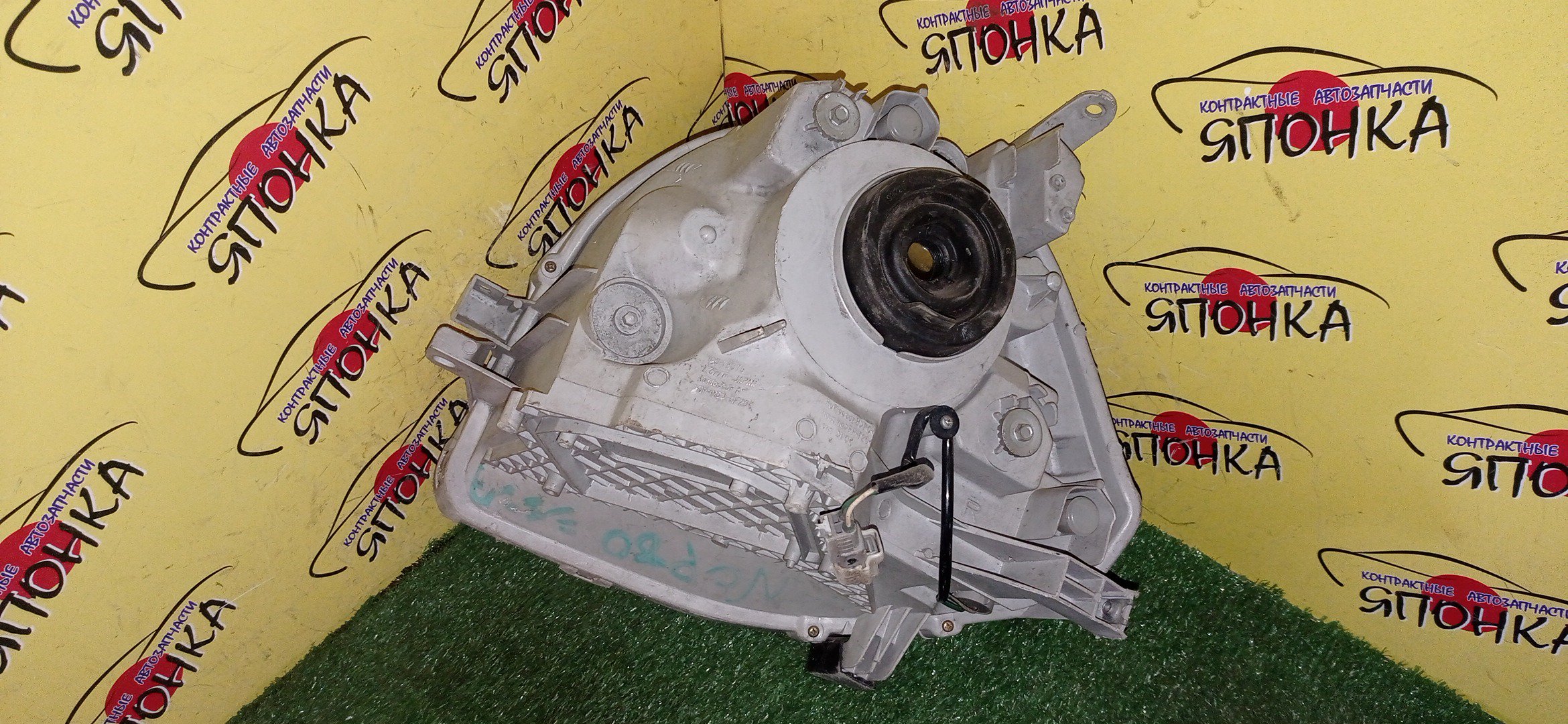 ФАРА/TOY/SIENTA/NCP81/NCP85/52123/R