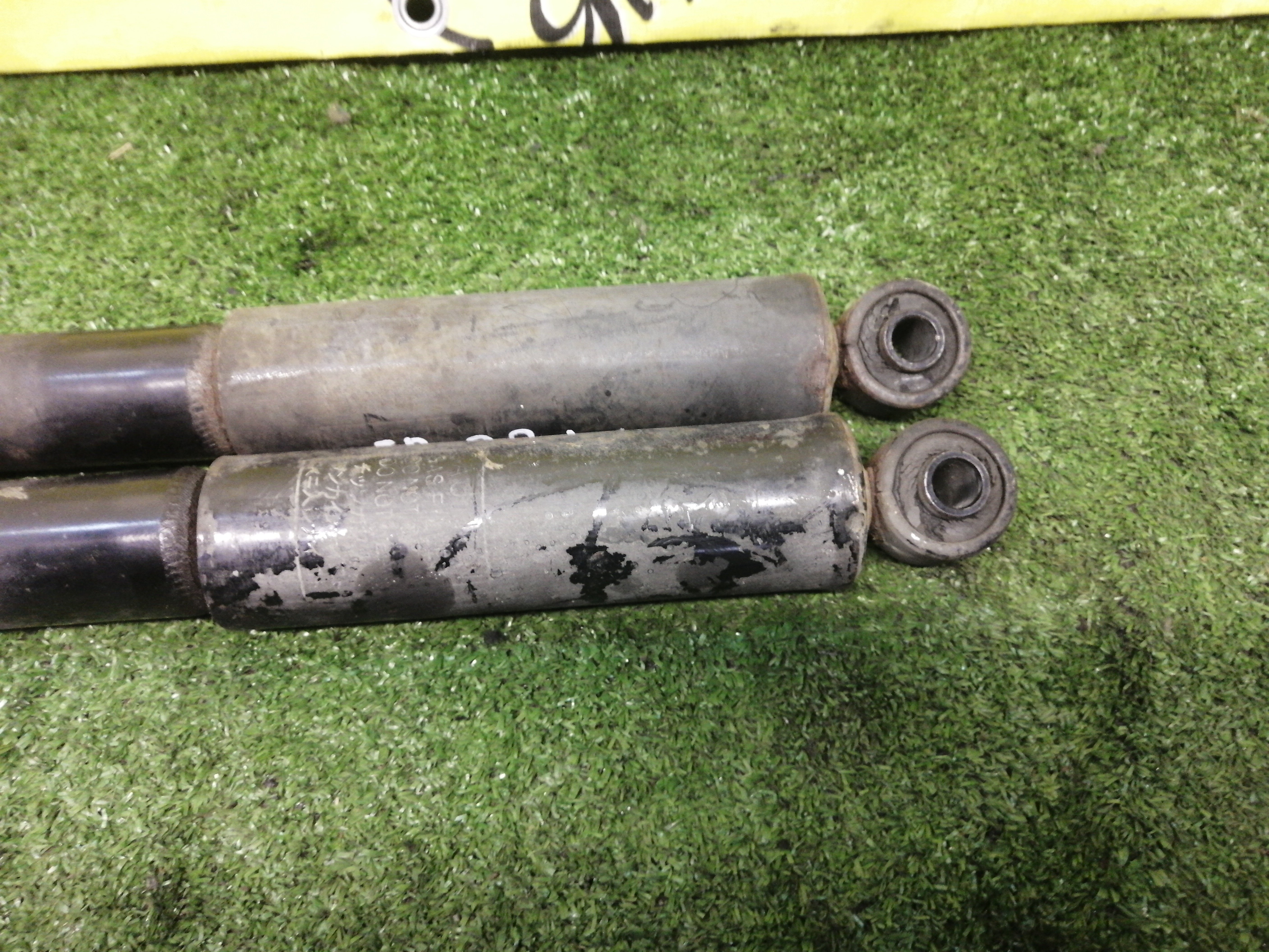 АМОРТИЗАТОР/SUZ/JIMNY/JB23W/B