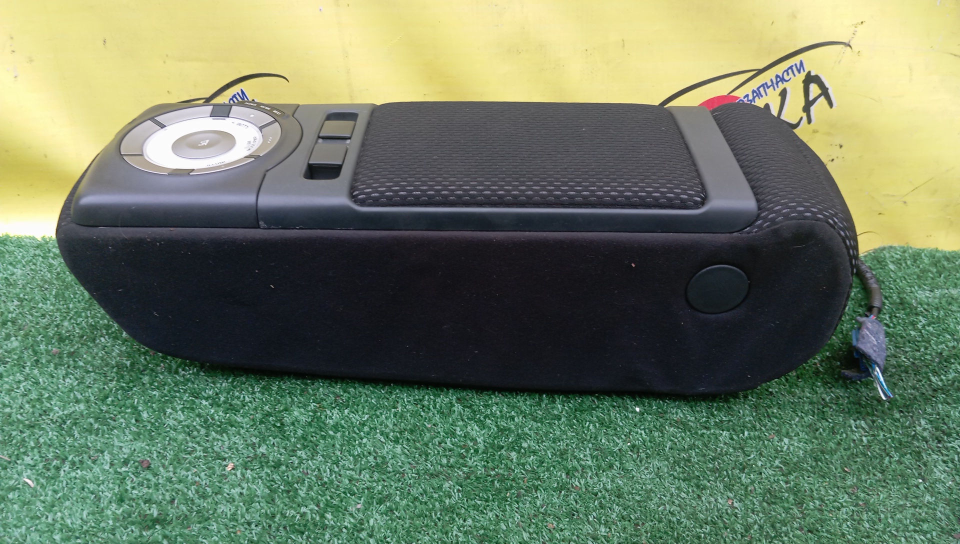 ПОДЛОКОТНИК/TOY/BB/QNC25/QNC20/QNC21/72810B1140B0