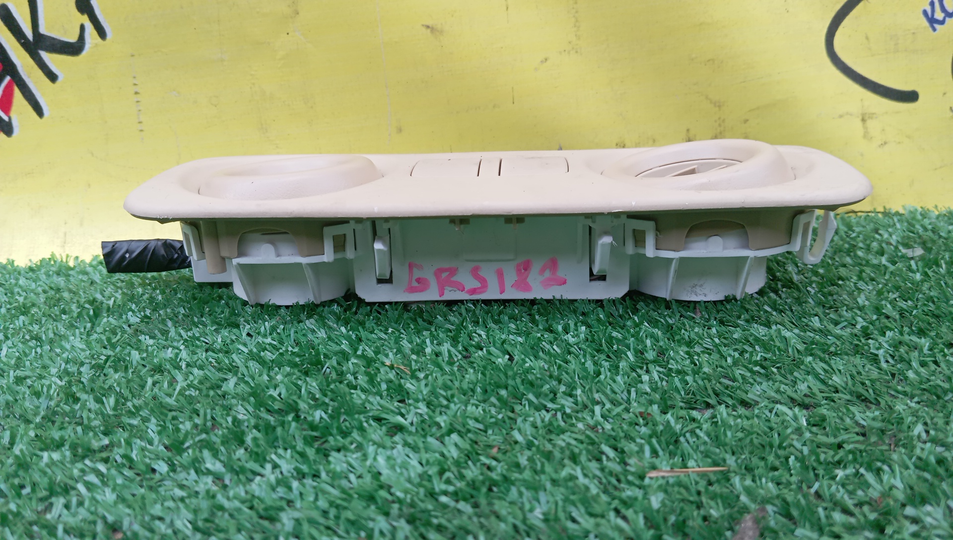 ПЛАФОН САЛОНА/TOY/CROWN/CROWN MAJESTA/VENZA/GRS180/GRS181/GGV10/AGV10/8136030040B0