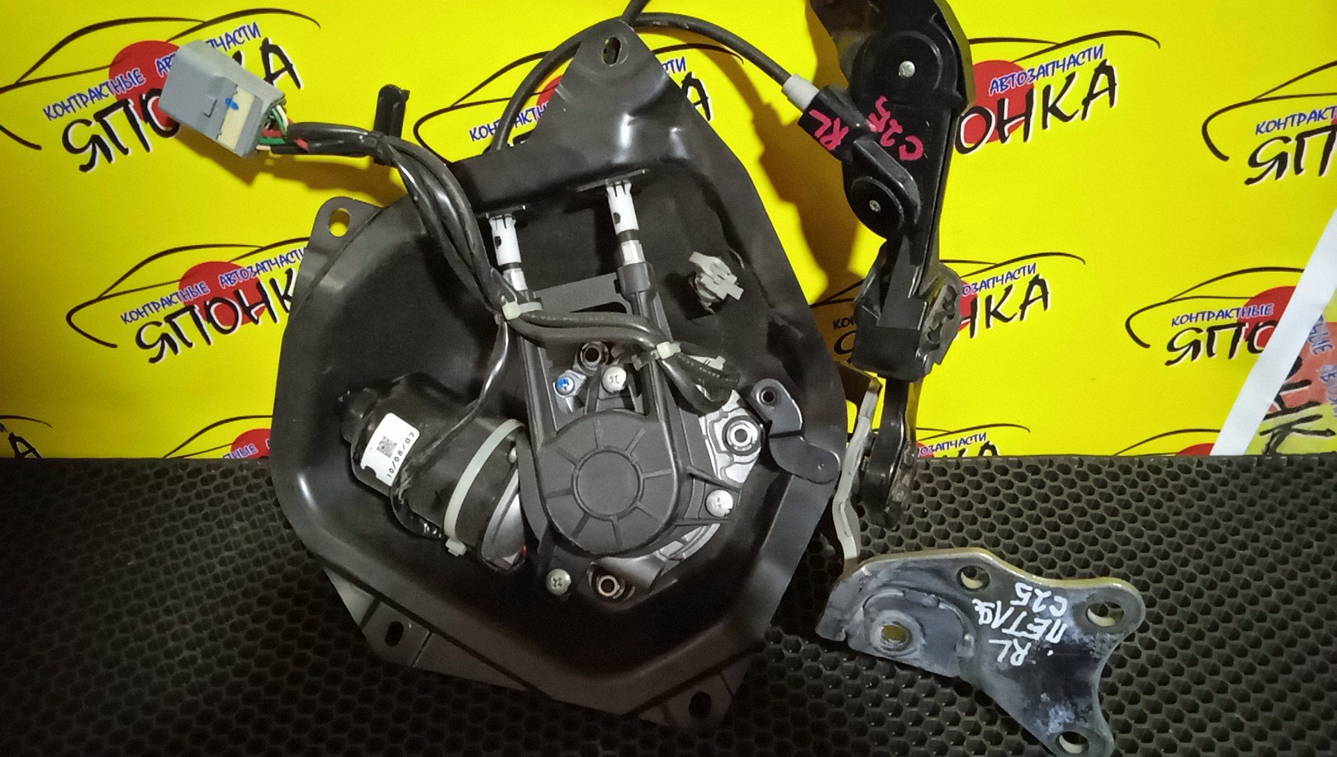 ДОВОДЧИК ДВЕРИ/NIS/SERENA/C25/CC25/NC25/B/L