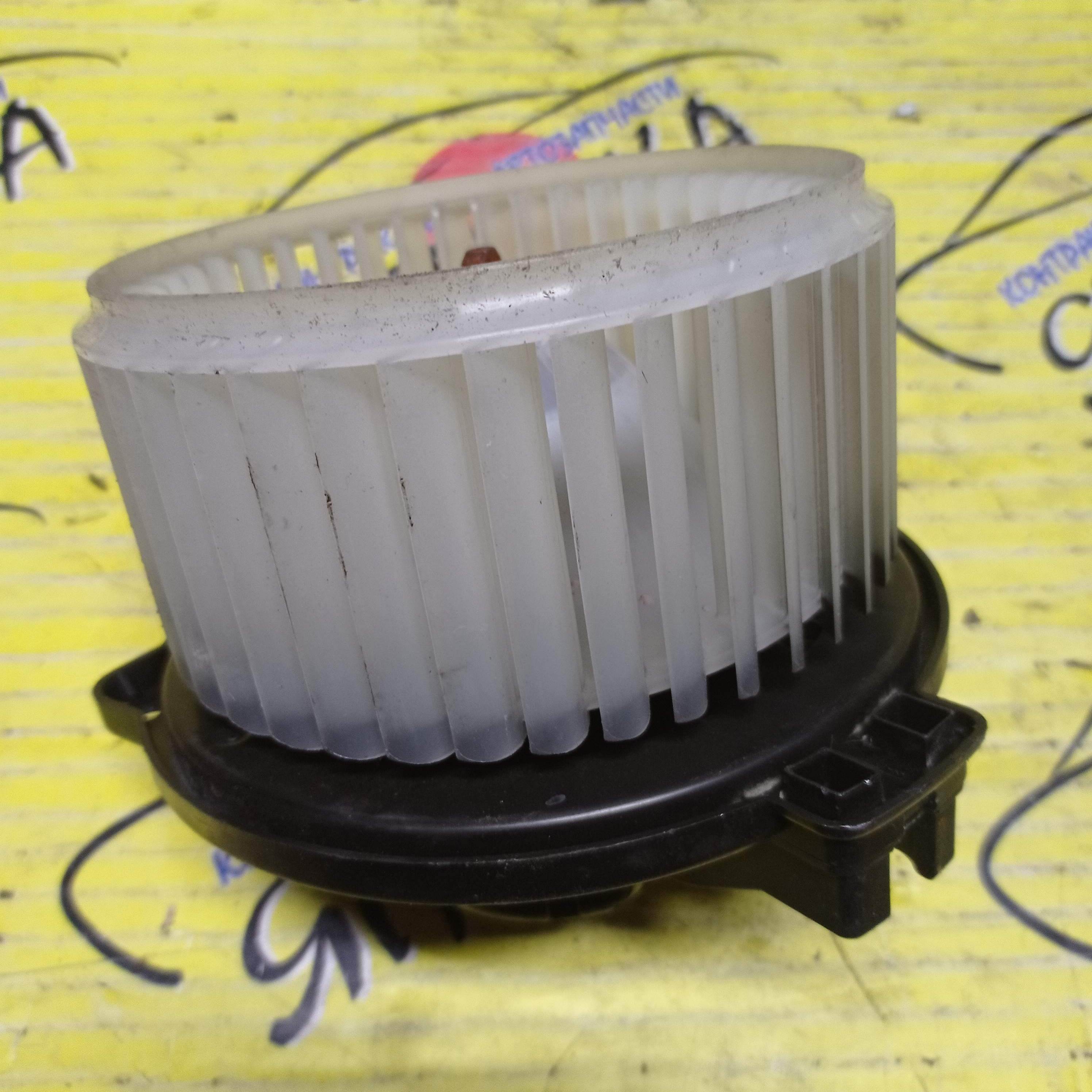 МОТОР ПЕЧКИ/TOY/AVENSIS/COROLLA/COROLLA VERSO/ADT250/ADT251/AUR10/AZT250/AZT250W/AZT251/AZT251W/AZT255/AZT255W/CDE120/CDT250/CUR10/NDE120/ZNR11/ZZE120/ZZE121/ZZT250/ZZT251/8710302070