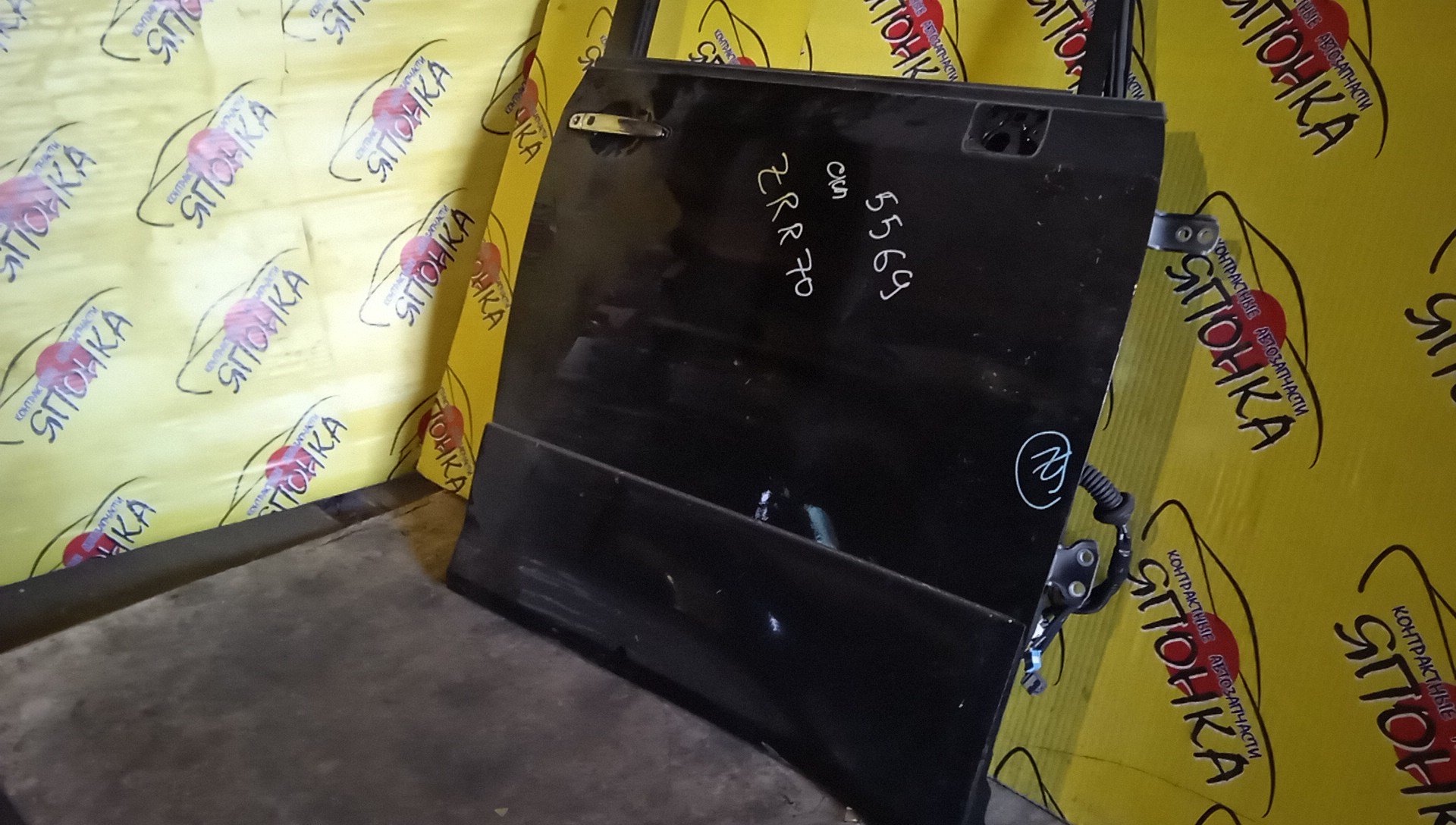 ДВЕРЬ БОКОВАЯ/TOY/NOAH/VOXY/ZRR70G/ZRR70W/ZRR75G/ZRR75W/6700128230/F/R/ШИРОКИЙ МОЛДИНГ