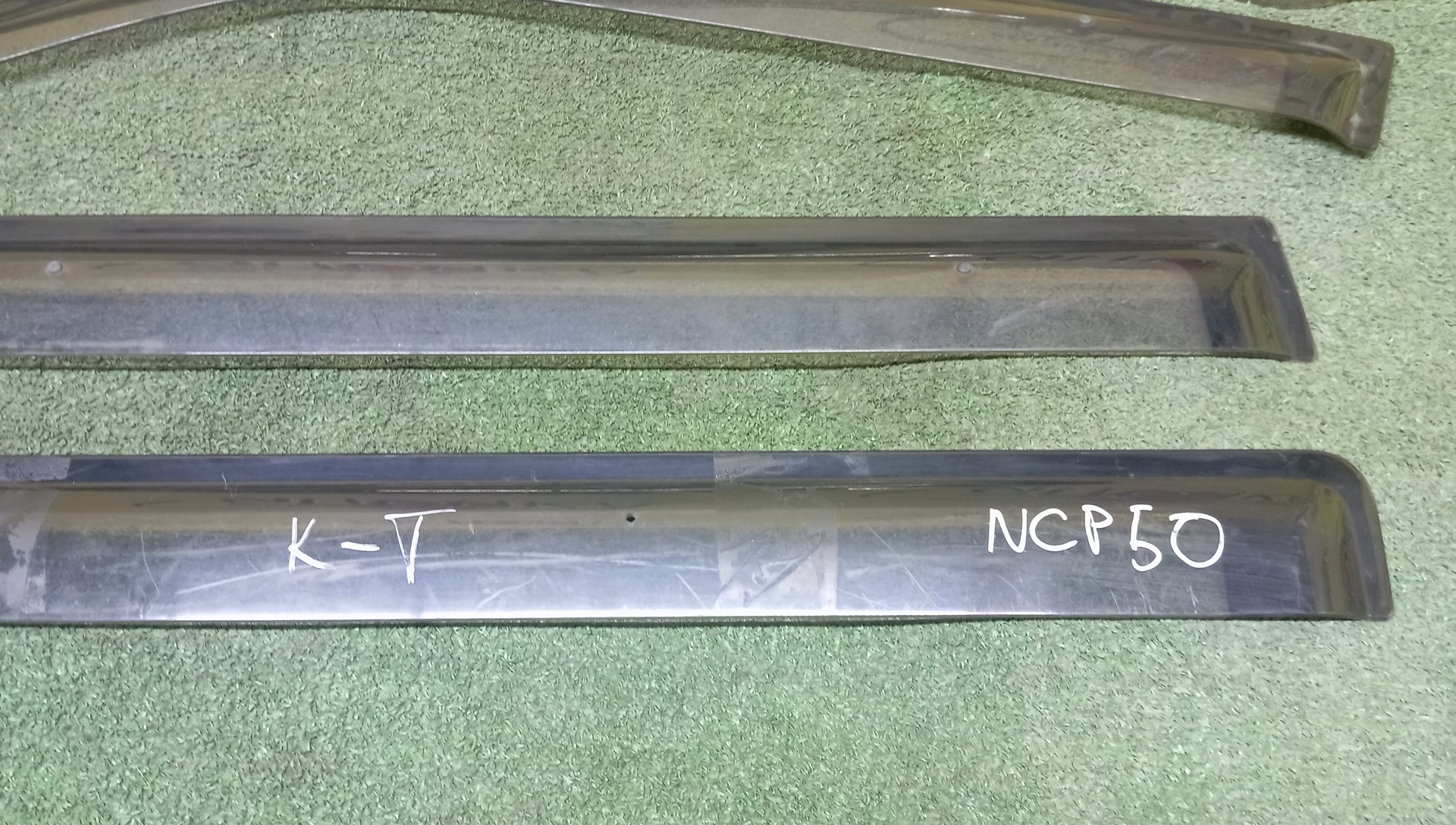ВЕТРОВИК/TOY/PROBOX/SUCCEED/NCP50V/NCP51V/NCP52V/NCP55V/NCP58G/NCP59G/NLP51V/КОМПЛЕКТ