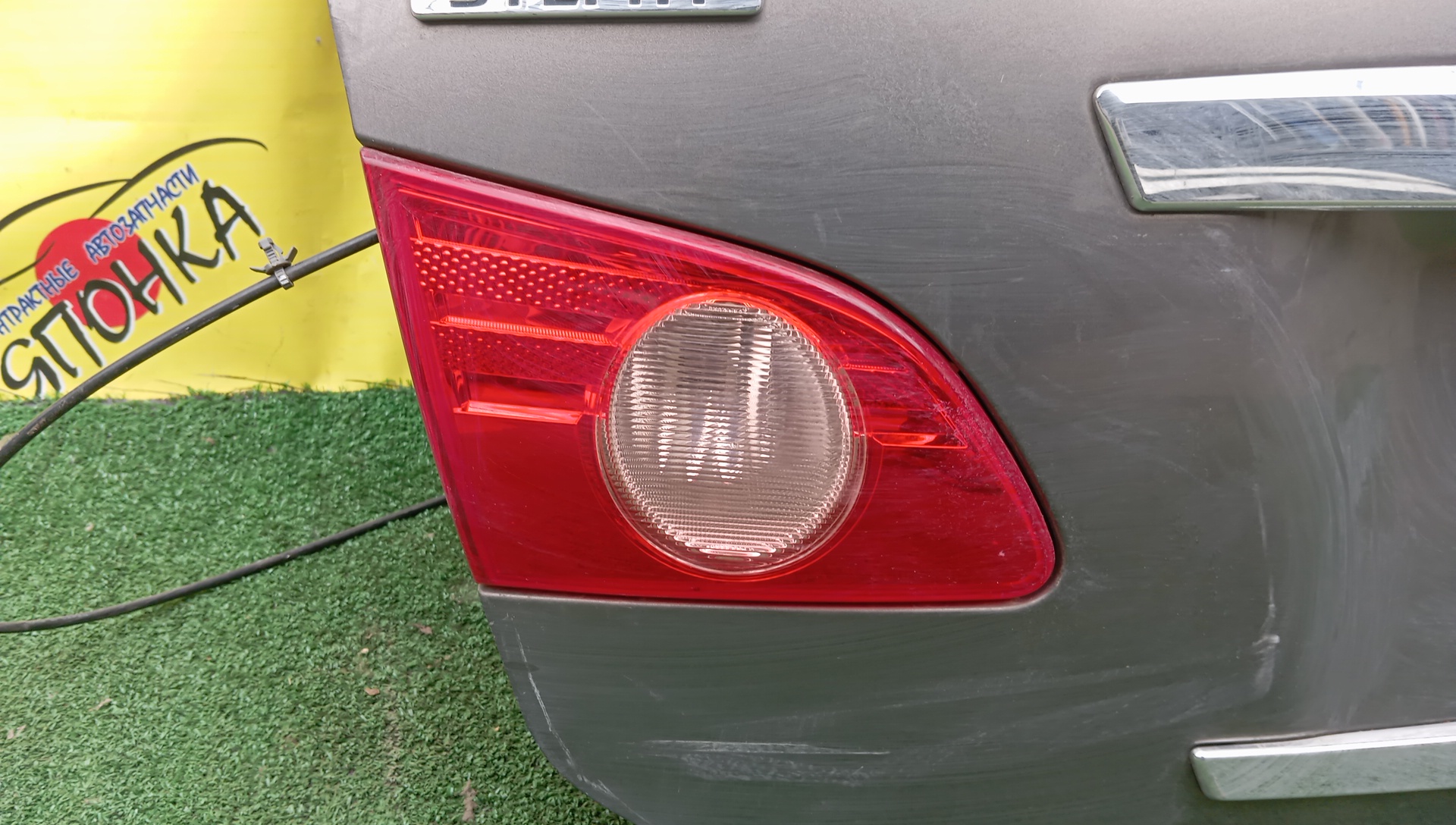 КРЫШКА БАГАЖНИКА/NIS/BLUEBIRD SYLPHY/ALMERA/G11/KG11/NG11/H4300EW0AM