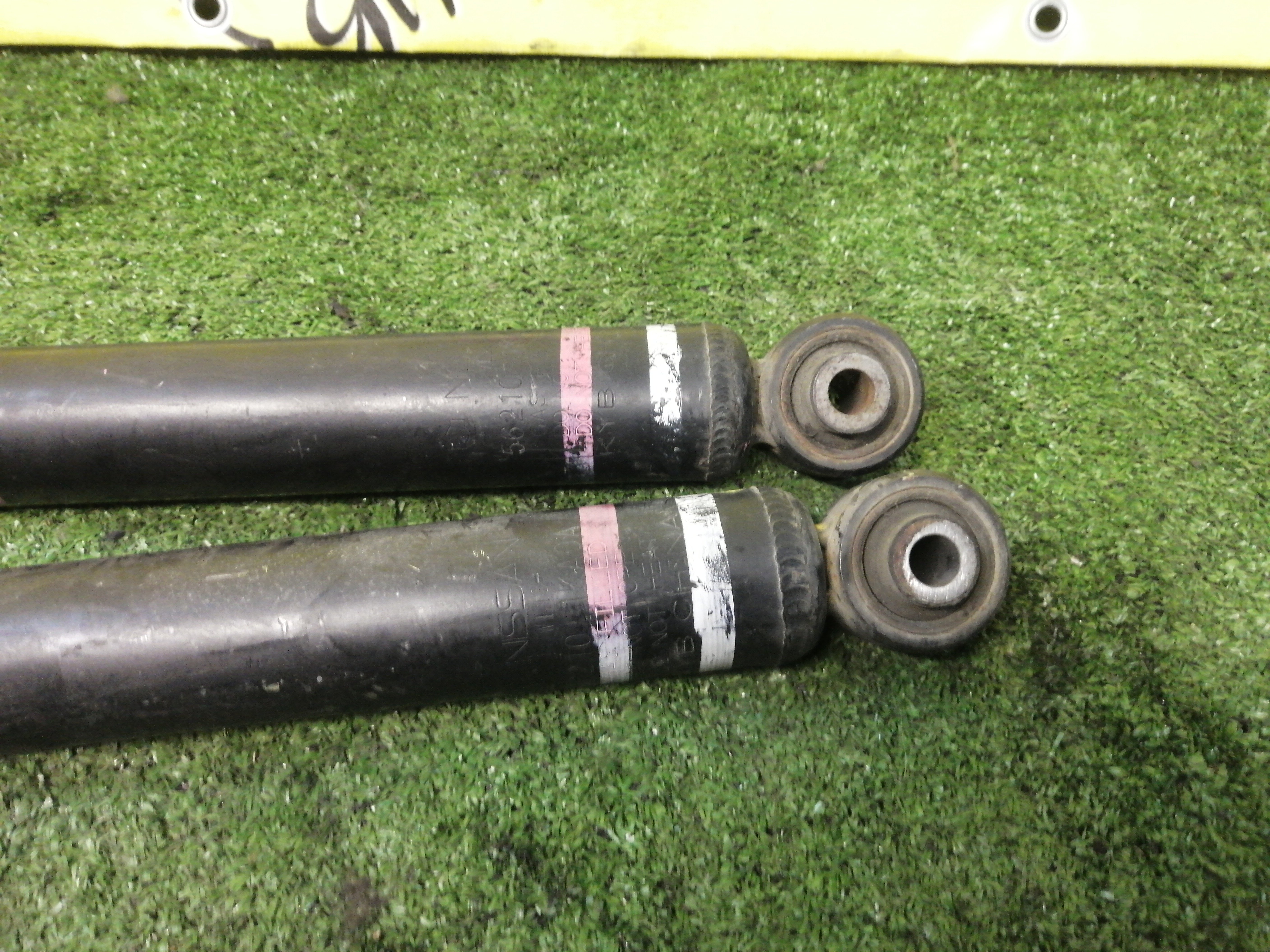 АМОРТИЗАТОР/NIS/JUKE/YF15/B