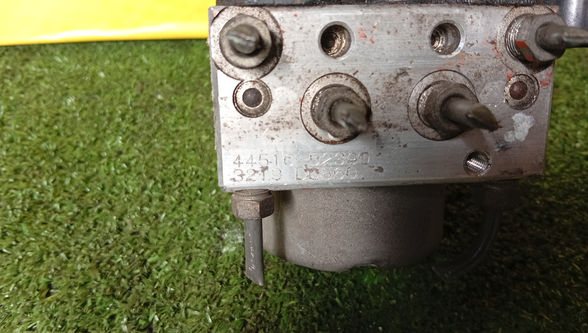 БЛОК ABS/TOY/VITZ/SCP13/44510-52390