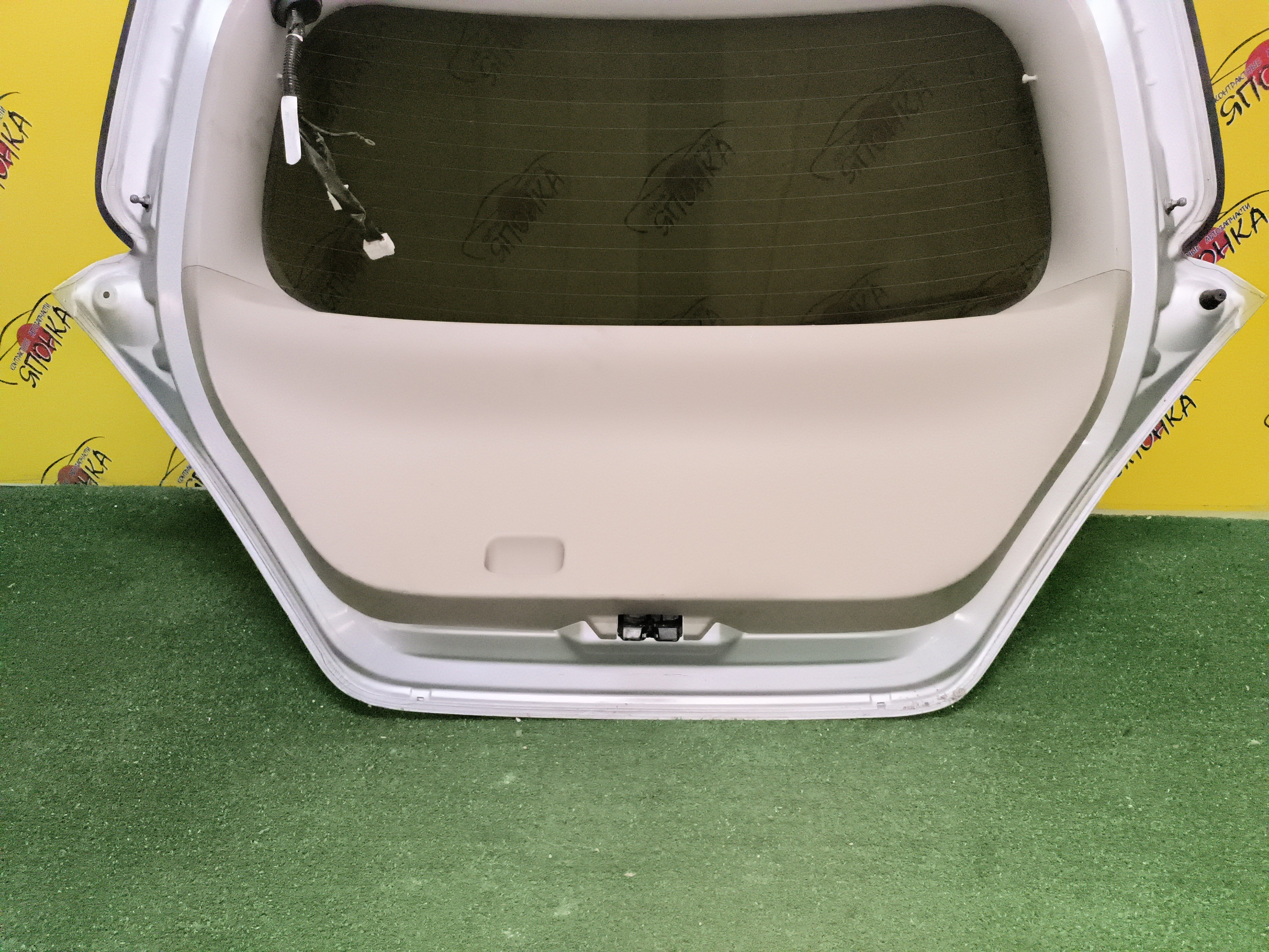 ДВЕРЬ ЗАДНЯЯ/NIS/TIIDA/C11/JC11/NC11/SC11