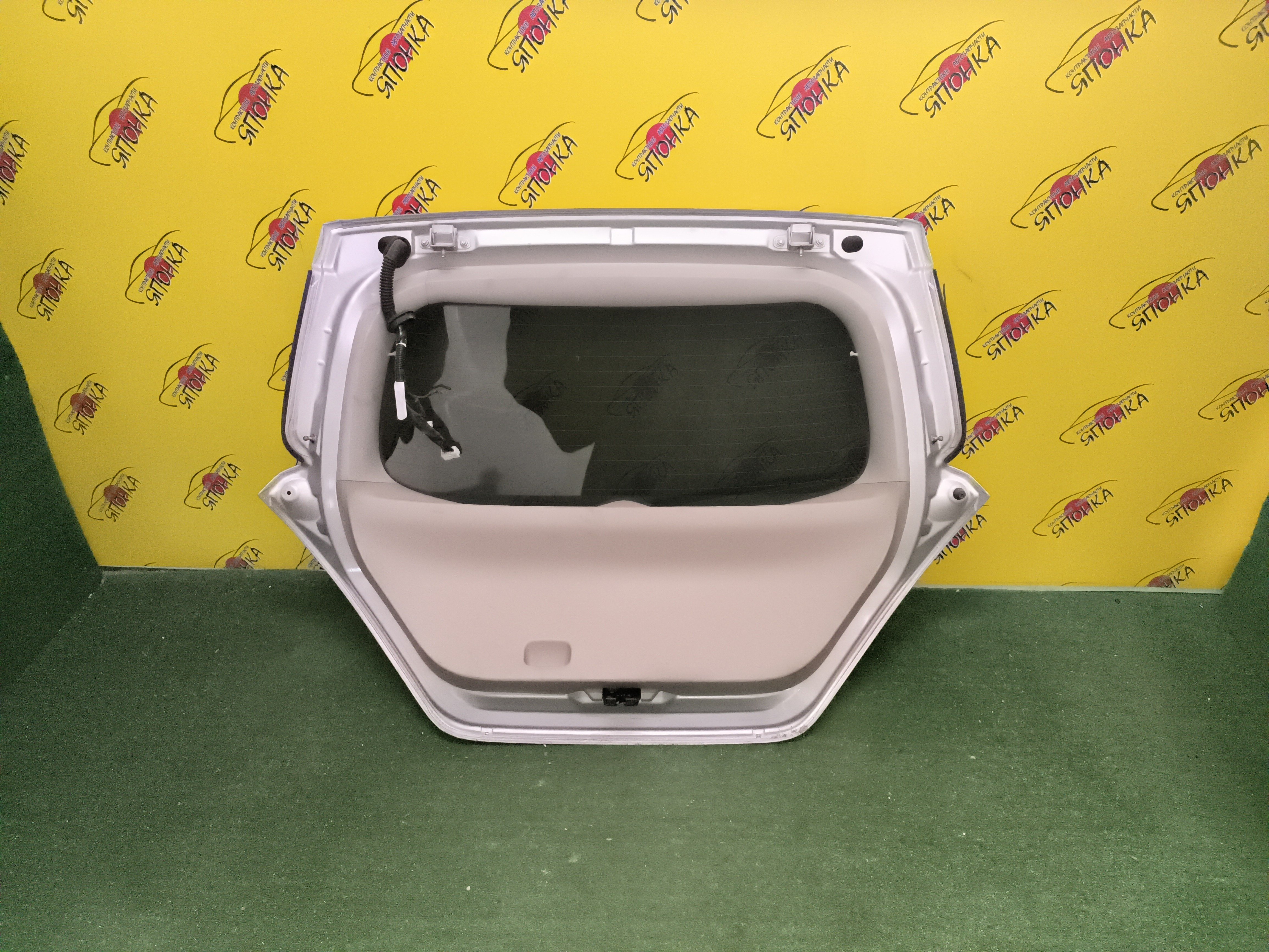 ДВЕРЬ ЗАДНЯЯ/NIS/TIIDA/C11/JC11/NC11/SC11