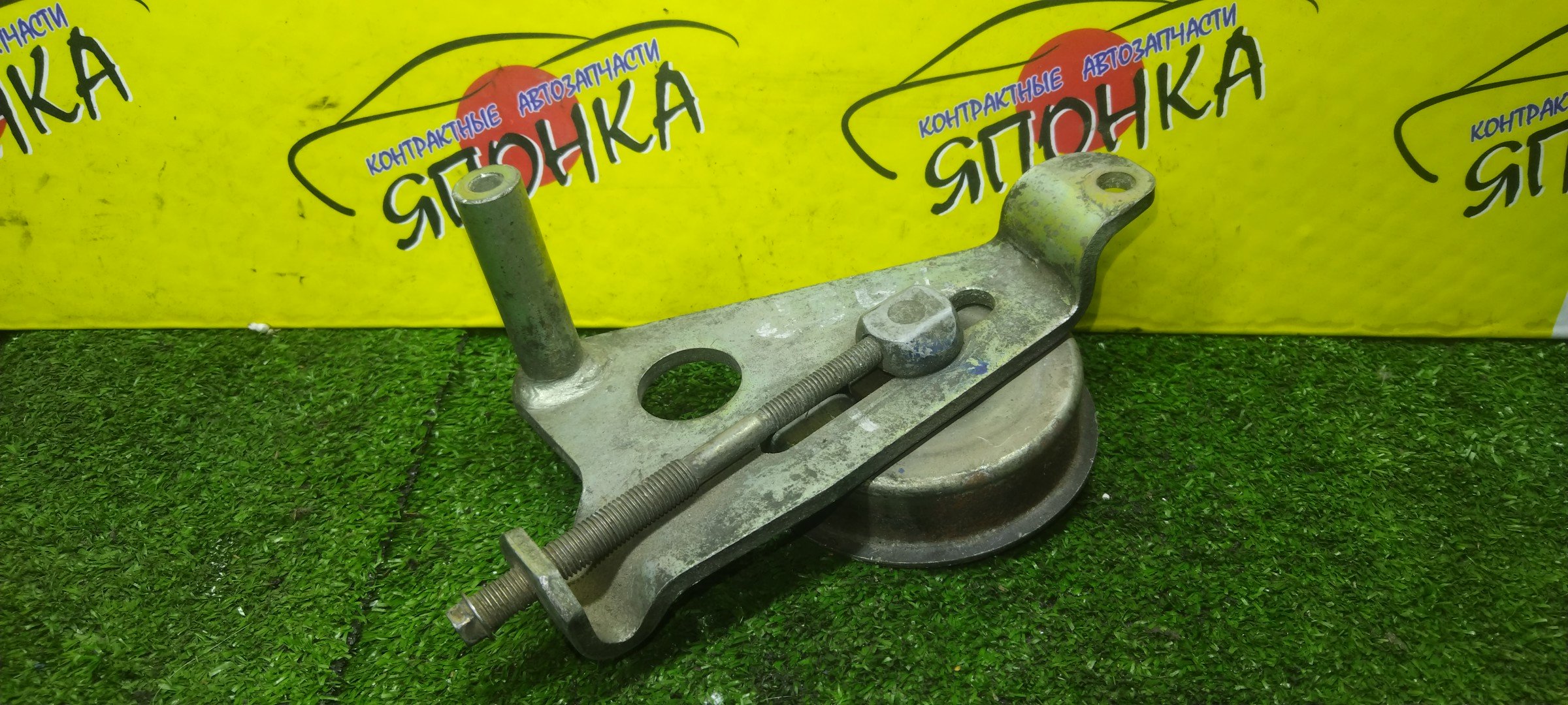 НАТЯЖИТЕЛЬ ПРИВОДНОГО РЕМНЯ/MAZ/KL ZE/С РОЛИКОМ