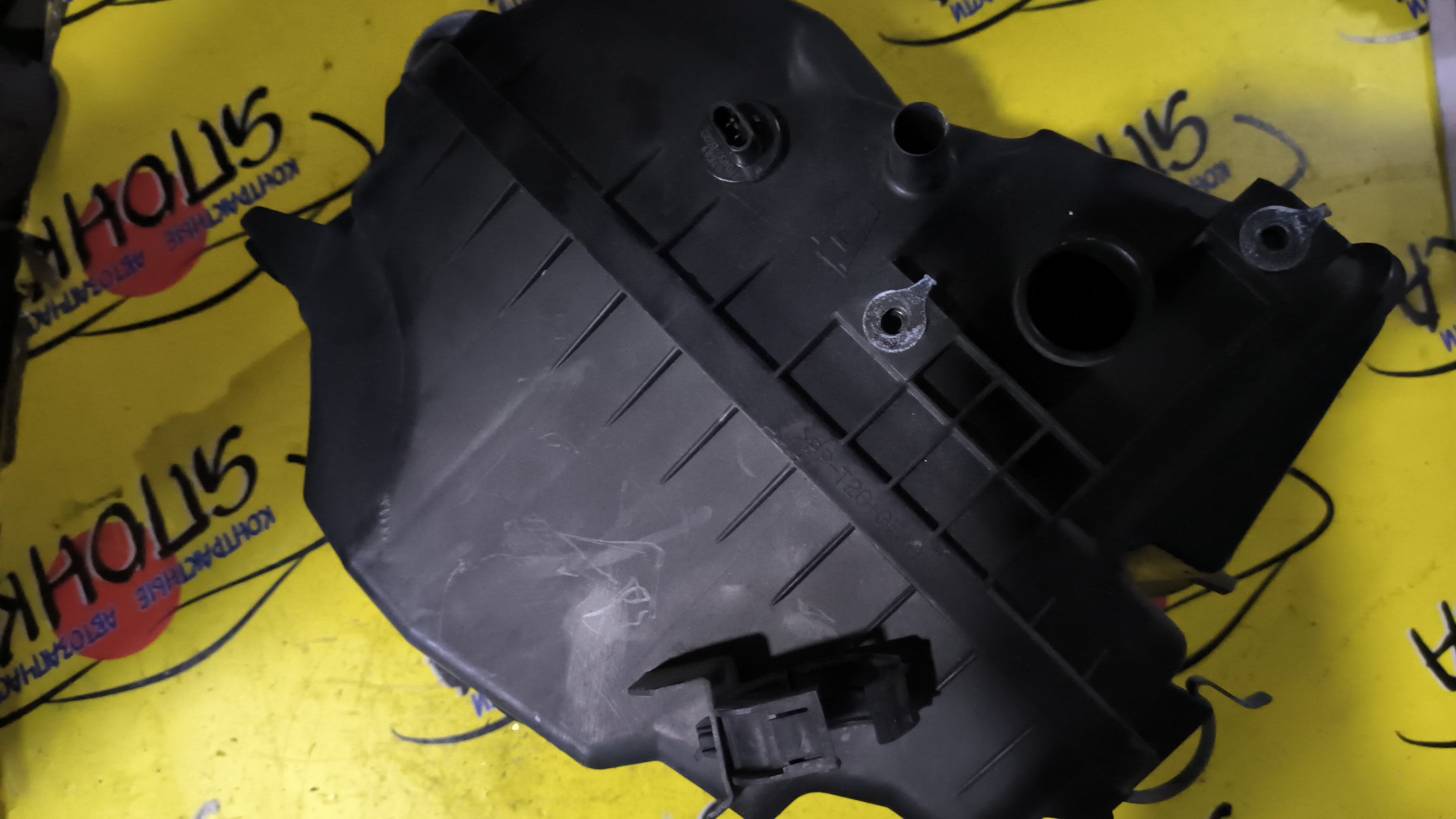КОРПУС ВОЗДУШНОГО ФИЛЬТРА/TOY/CALDINA/ST246W/3SGTE/1770074800/1707574040