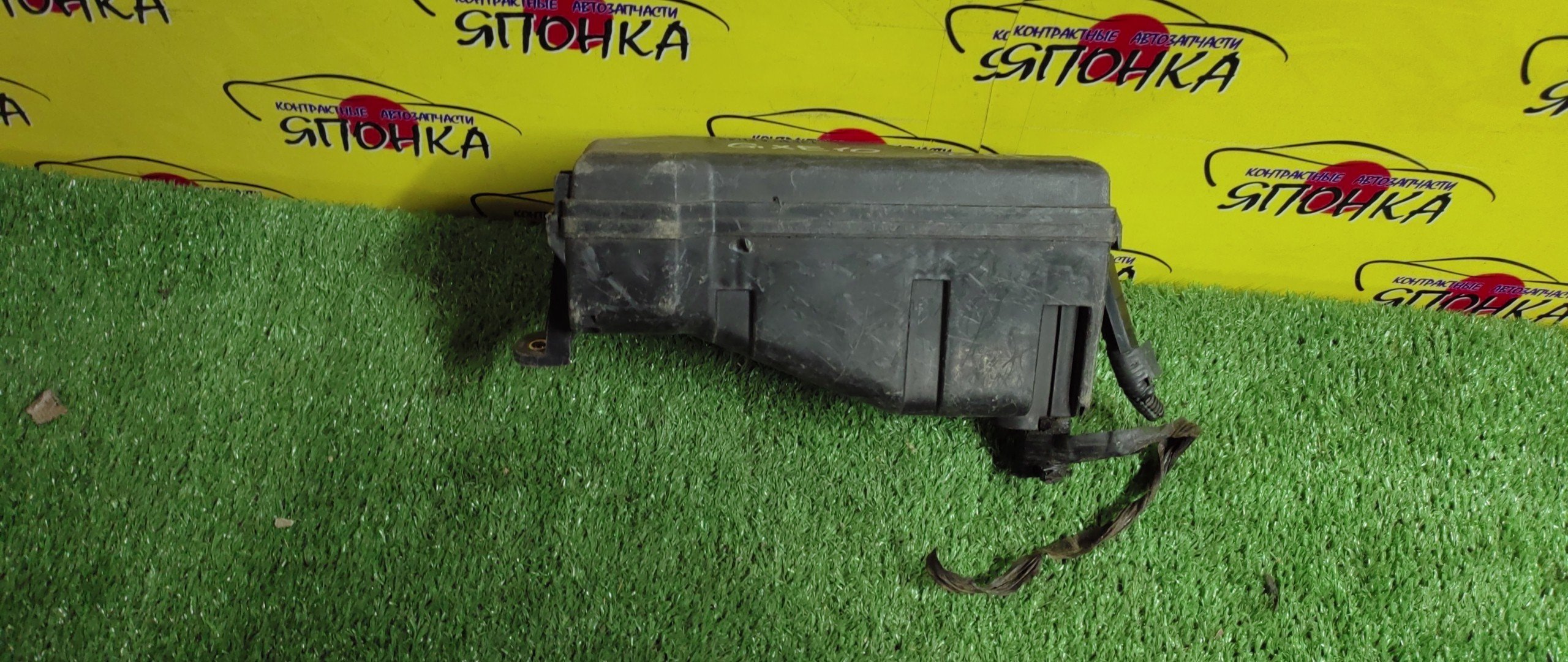 БЛОК ПРЕДОХРАНИТЕЛЕЙ ПОД КАПОТ/TOY/ALTEZZA/GXE10/SXE10/JCG10/JCG17/8266253011/БОЛЬШОЙ