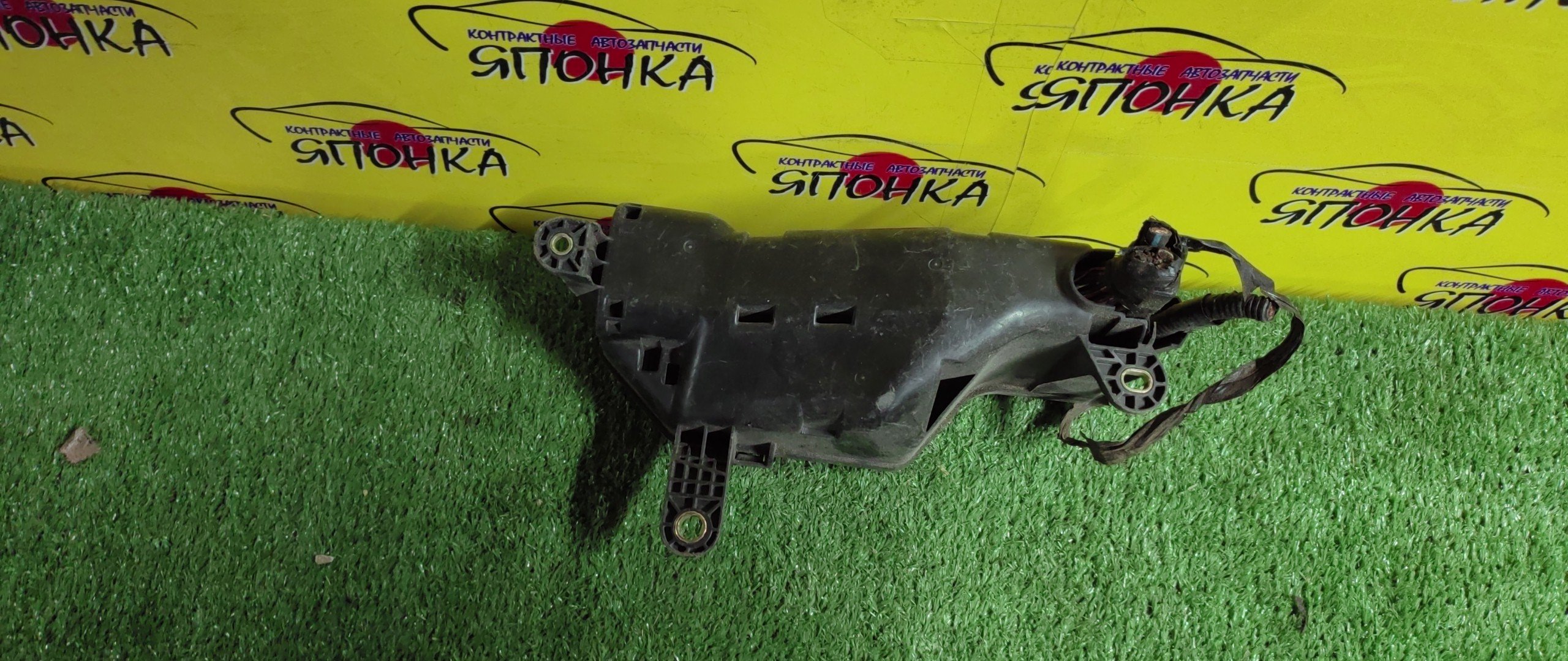 БЛОК ПРЕДОХРАНИТЕЛЕЙ ПОД КАПОТ/TOY/ALTEZZA/GXE10/SXE10/JCG10/JCG17/8266253011/БОЛЬШОЙ