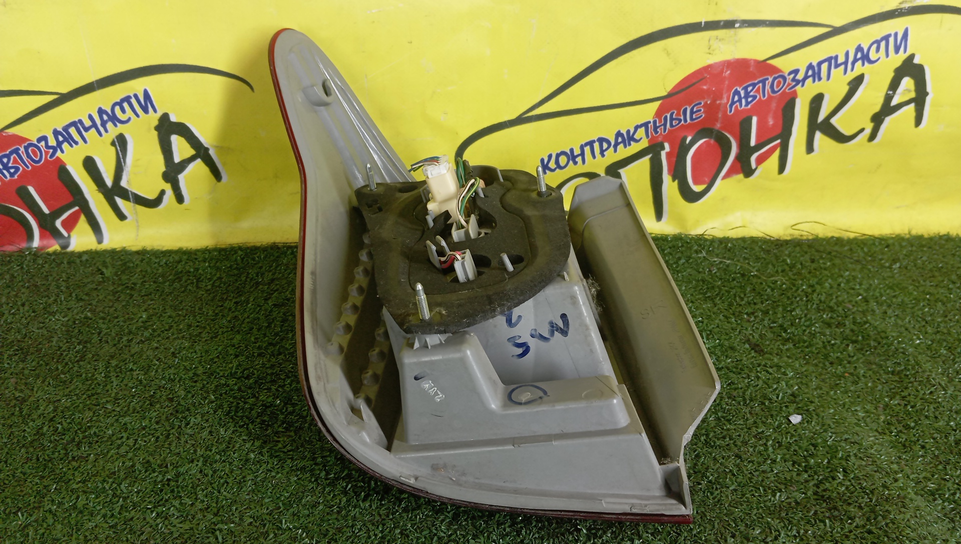 ФОНАРЬ/TOY/COROLLA FIELDER/NZE141/NZE144/ZRE142/ZRE144/1397/R/УЦЕНКА