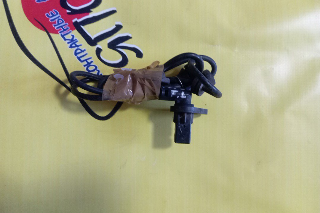 ДАТЧИК ABS/NIS/X-TRAIL/NT30/F/L